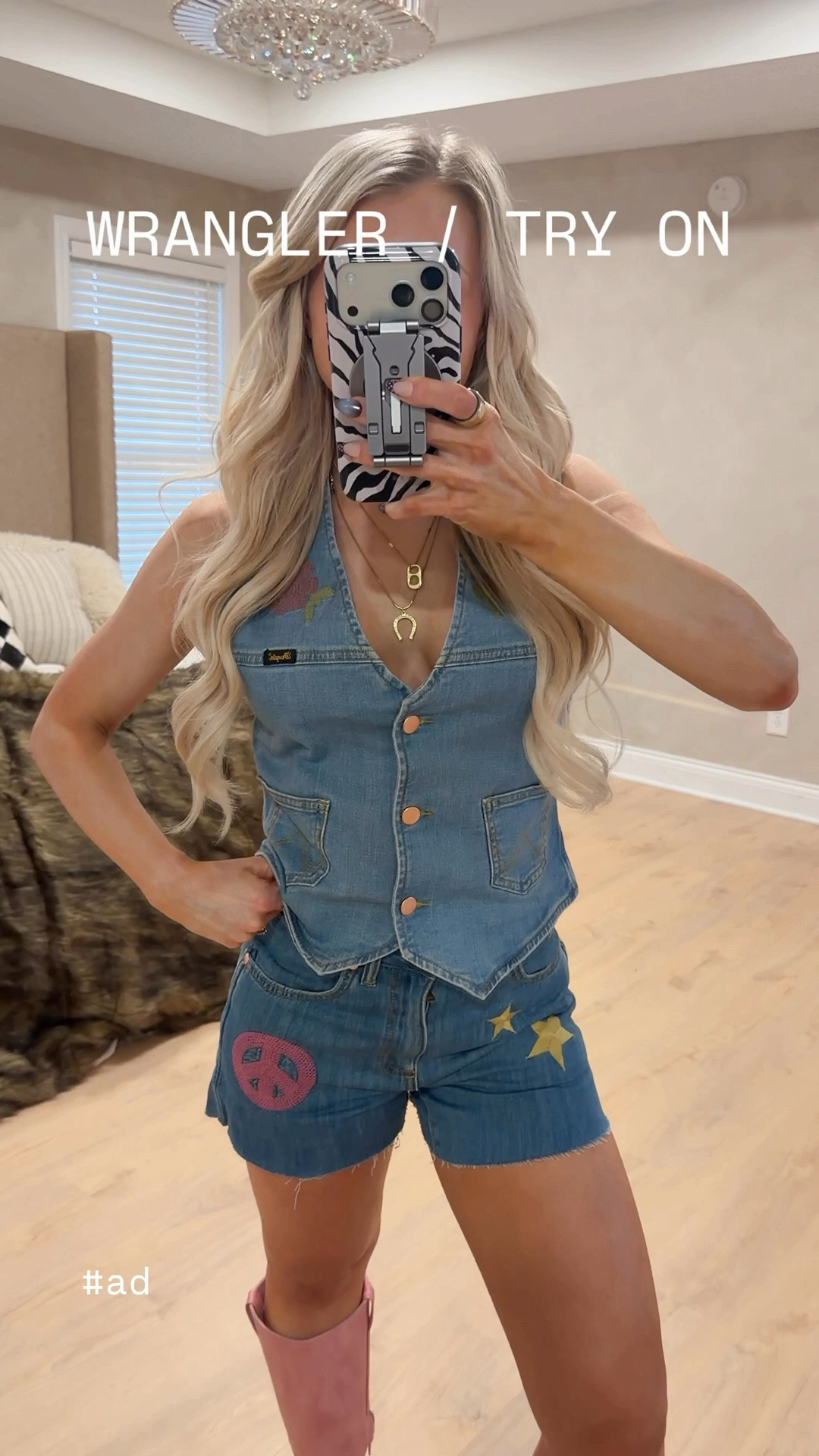 #ad Let’s try on my @Wrangler order 👏🏼 Sizing info below!

Wide leg crop jeans - 25x26
Embroidered Vest - small
Shorts - 26
Retro tie top - small
#wranglerjeans #petitefashion #denimhaul
