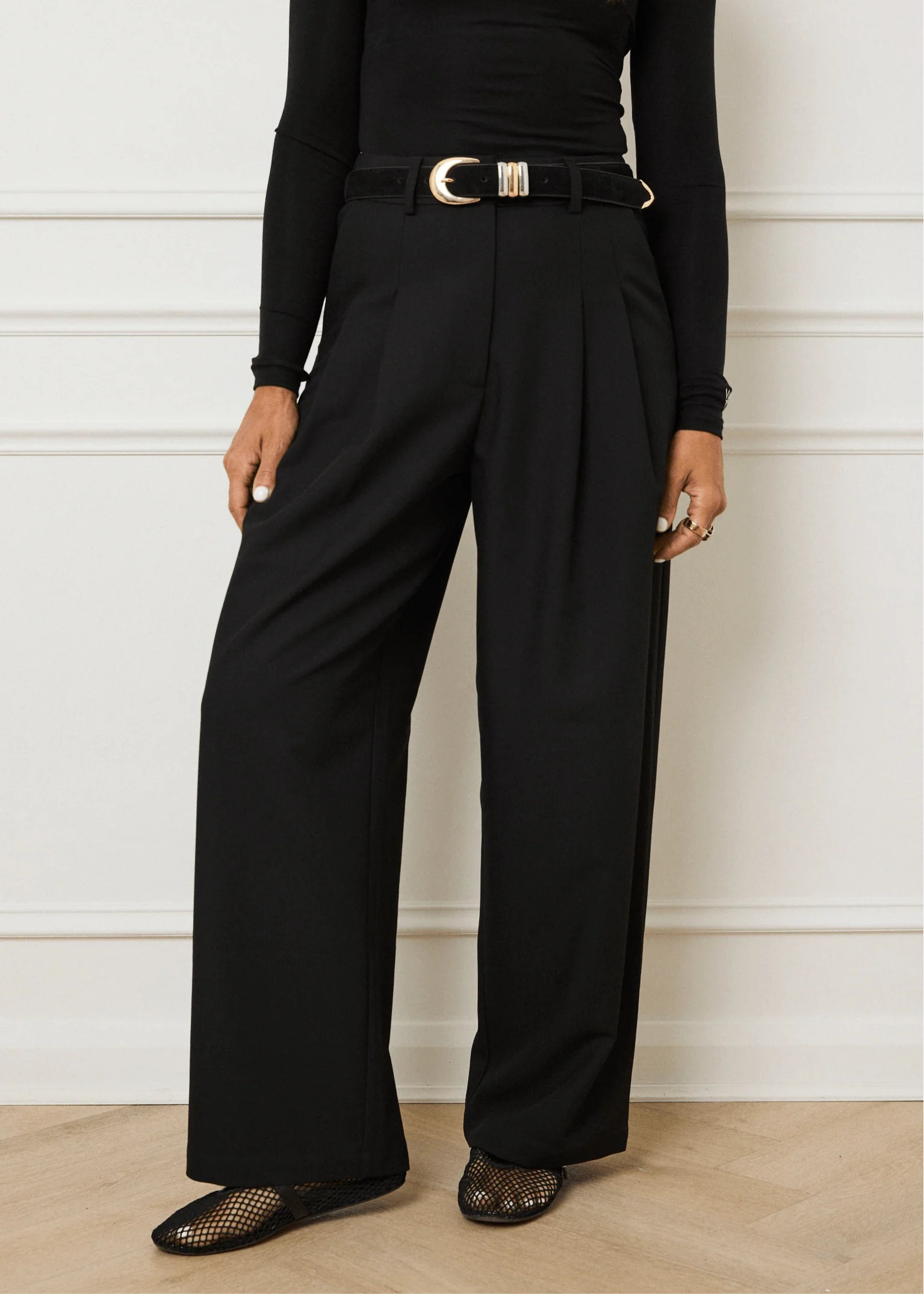 HIGH WAIST TAPERED TROUSERS - BLACK | WAT The Brand
