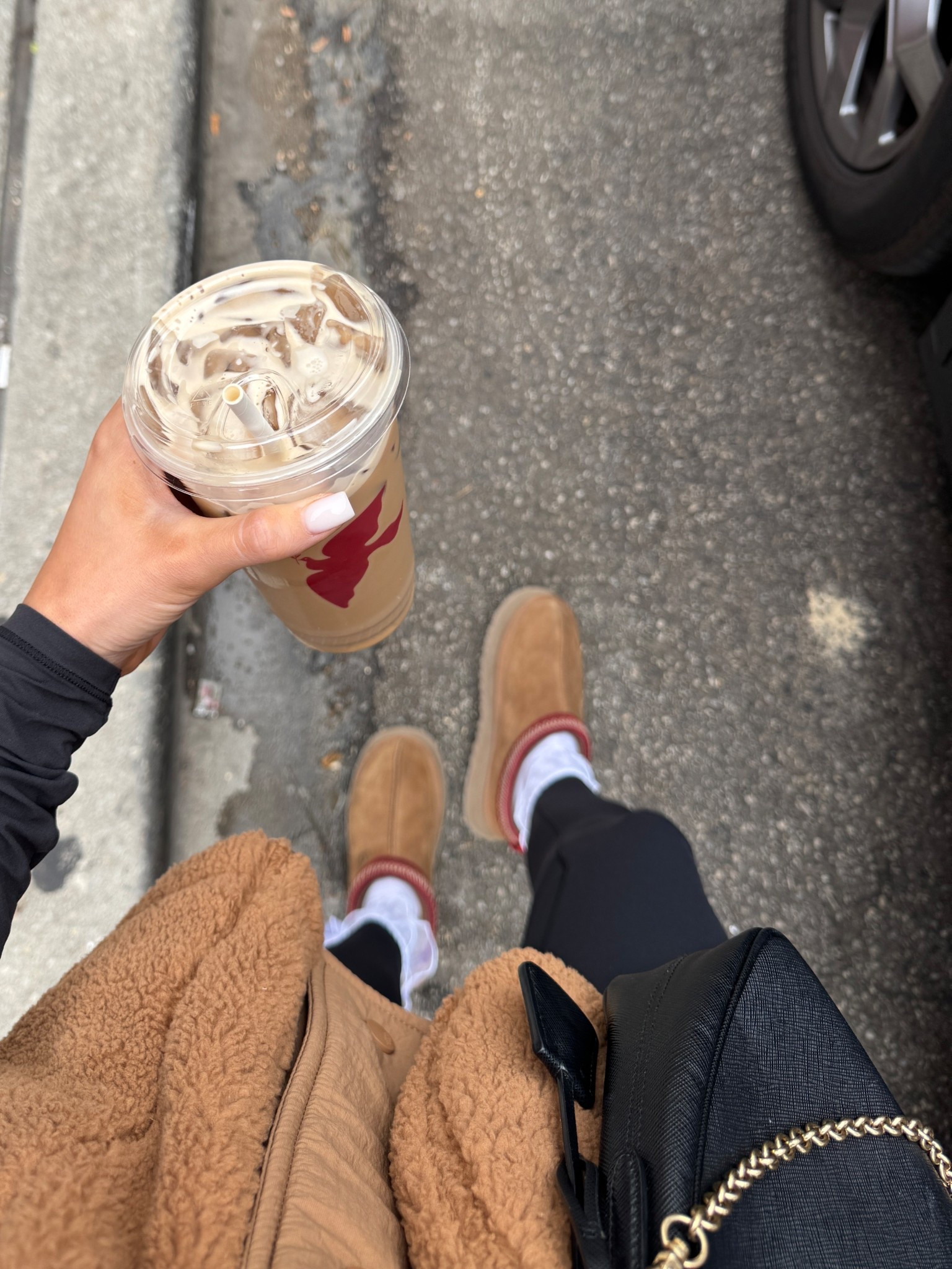 Fall cozies!! 🧸🕯️🍂

#LTKStyleTip #LTKSeasonal #LTKShoeCrush