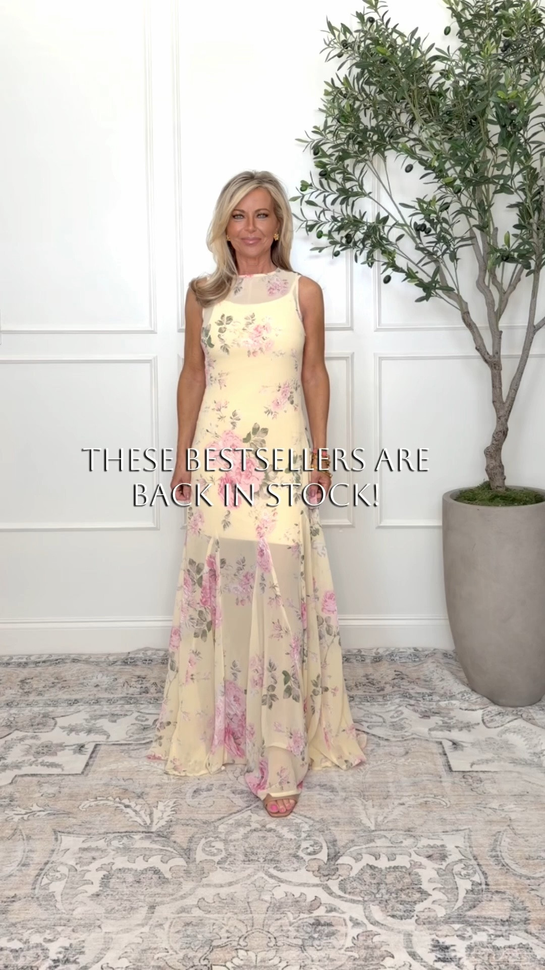 These bestsellers will sell out quickly!
I am wearing the smallest size in each piece.