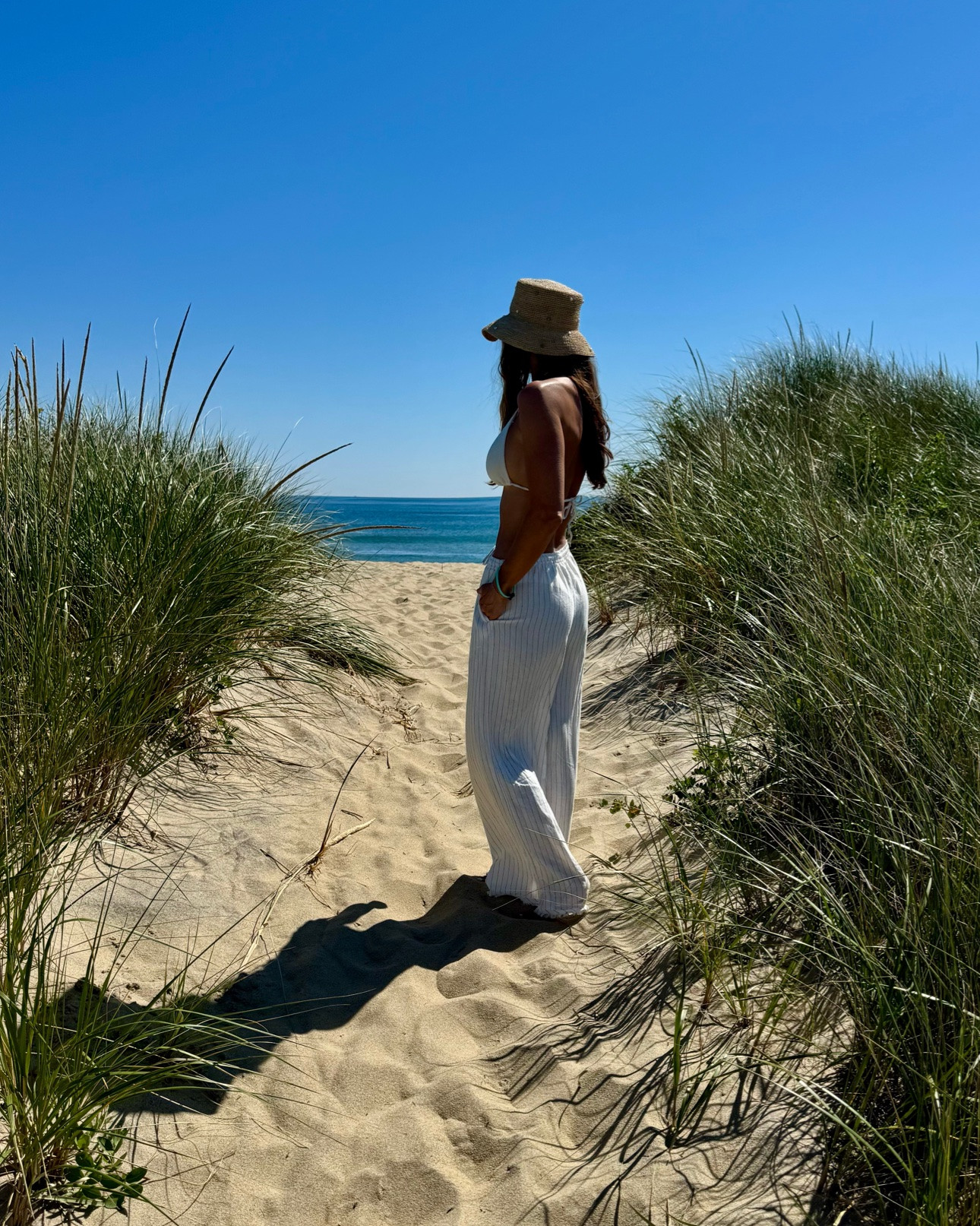 last day w my girl in martha’s vineyard we’ve had sm fun & the weather has been incredible☀️

shop my fav linen pants, flip flops, hat & all summer essentials too!

#LTKTravel #LTKSwim #LTKSaleAlert