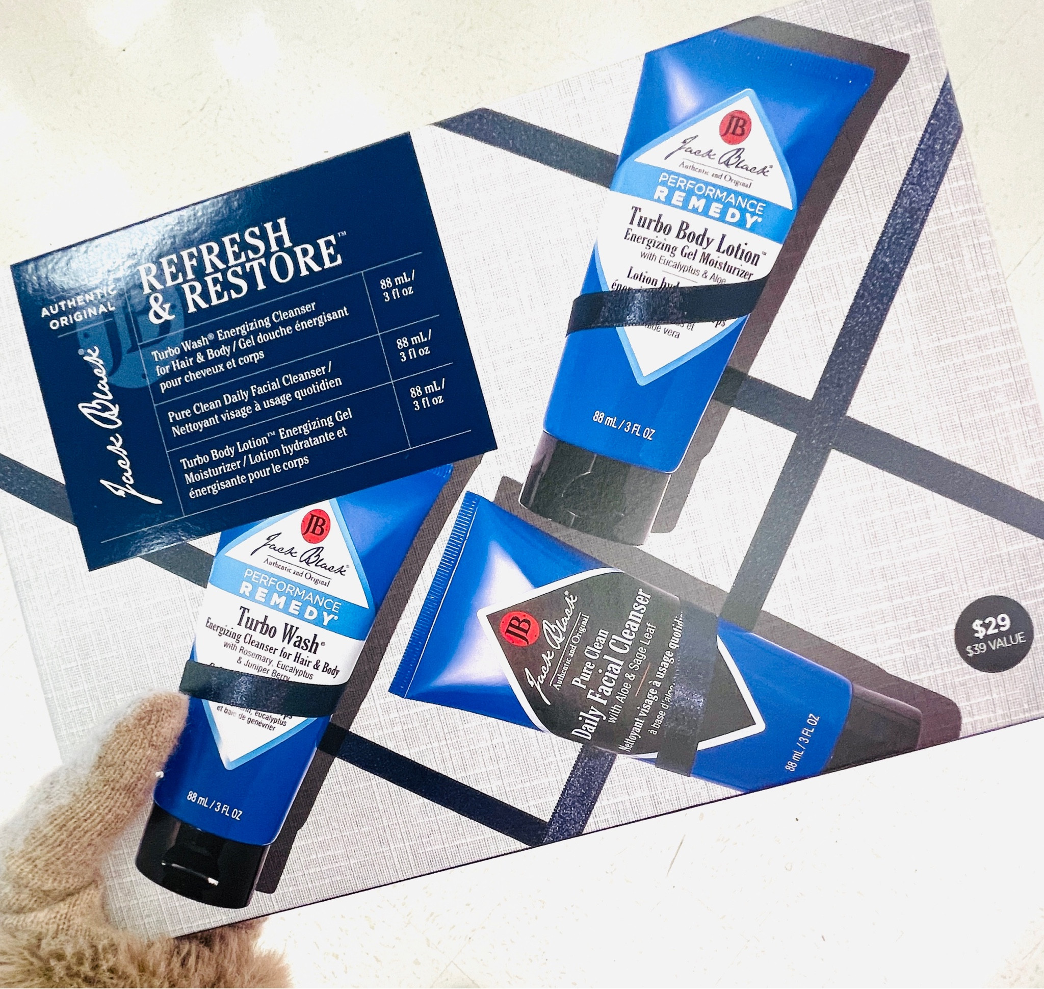 No idea what to give the men in your life? Why not this gift set that he can use?😉 Perfect for travel this is an easy gift for Dad, Uncle, Brother, Boyfriend, Husband etc. This set is also on sale for $20 



#ltkseasonal #ltkholiday #ltkgiftideas #giftsforhim #ltlsalealert #ltkgifts #giftsforhim #giftsfordad #giftsforbrother #giftsforboyfriend #ltktravel #ltkstyletip #ltkunder100 #giftsets #giftsetsformen

#LTKGiftGuide #LTKmens #LTKunder50