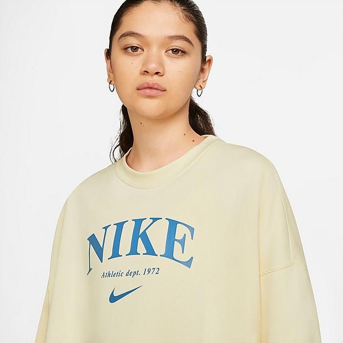 Women's Nike Sportswear Essentials Oversized Fleece Sweatshirt | Finish Line (US)