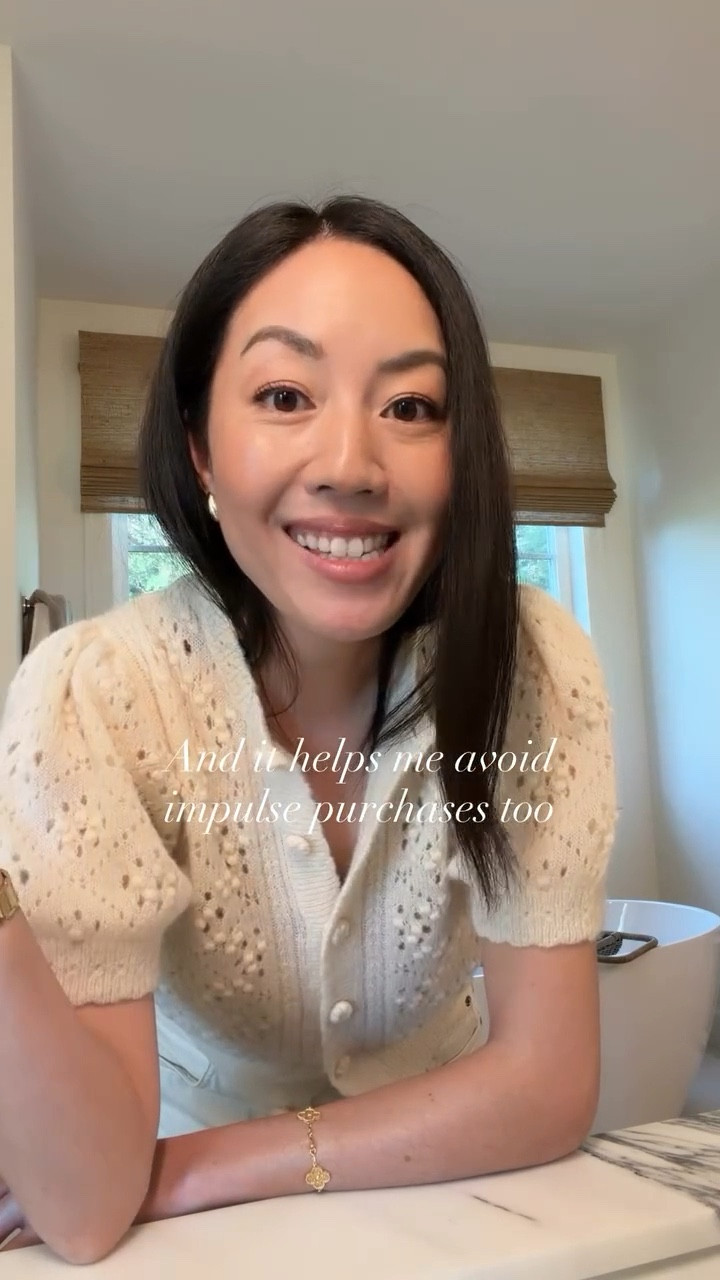 Style tip!
I linked some of my most worn items that pass this test!

#classicstyle
#winteroutfit
#winterjacket
#qualityfashion
#capsulewardrobe


#LTKstorytime #LTKvlog #LTKootd