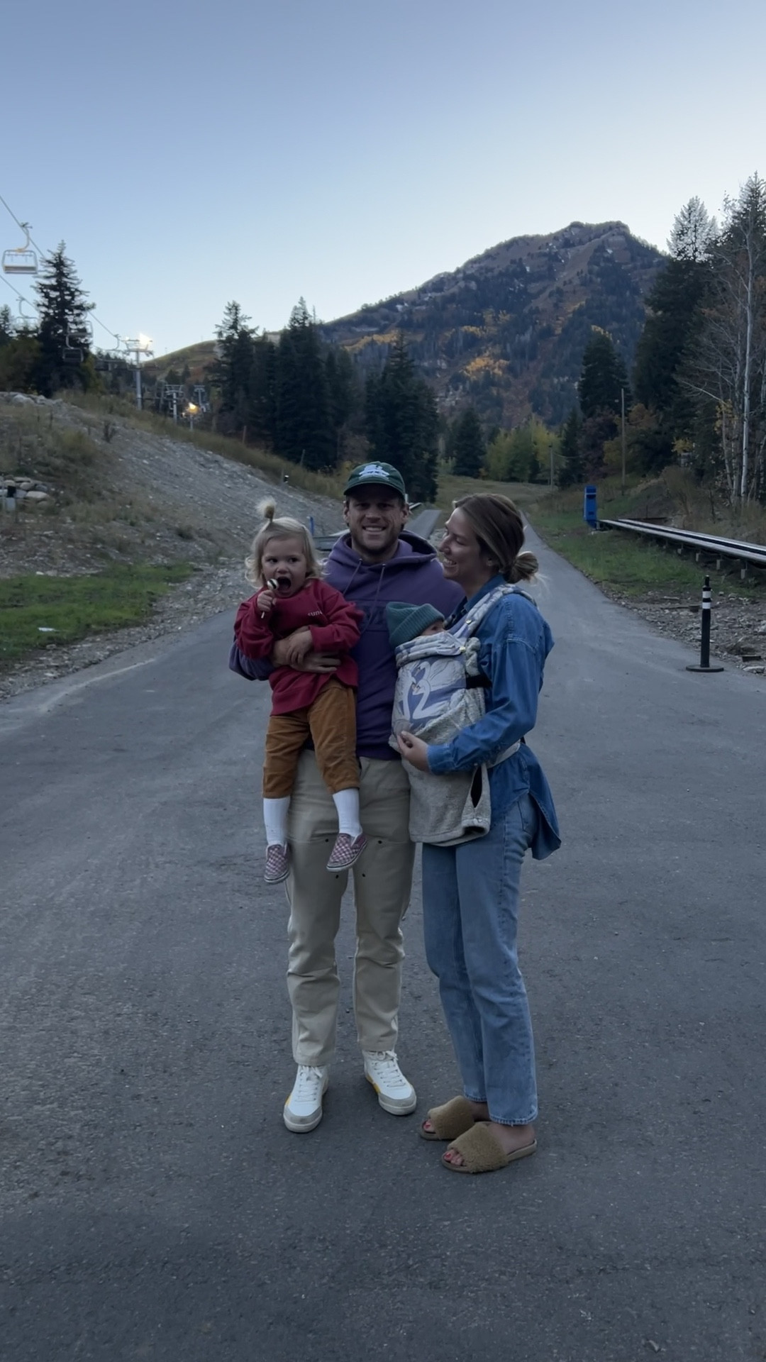 denim-on-denim for a little night up in the mountains! #artipoppe #agolde #poloralphlauren 

#LTKSeasonal #LTKVideo #LTKfamily