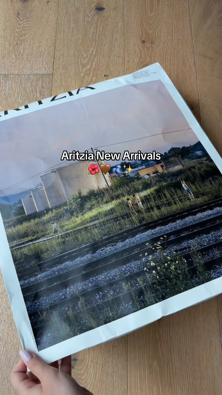Aritzia new arrivals unboxing ✨ I will have these 🔗 on my LTK as. Will post a try on soon! 

@Aritzia #aritziahaul #aritzianewarrivals #aritziasale