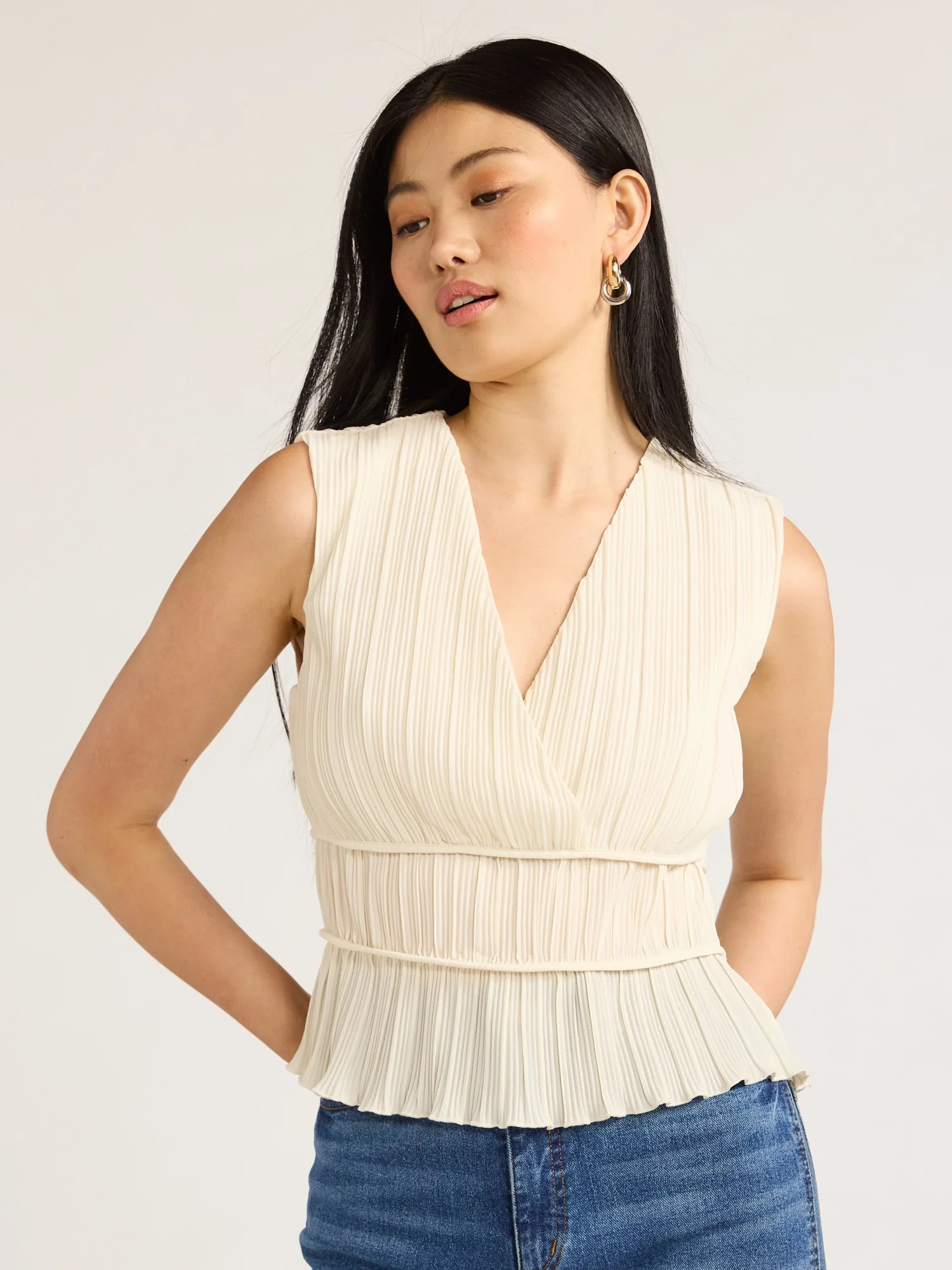 Scoop Women’s Sleeveless Pleated Top, Sizes XS-XXL | Walmart (US)