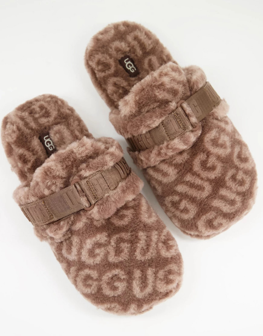 Ugg fluff it pop sheepskin slippers in all over logo print brown | ASOS (Global)