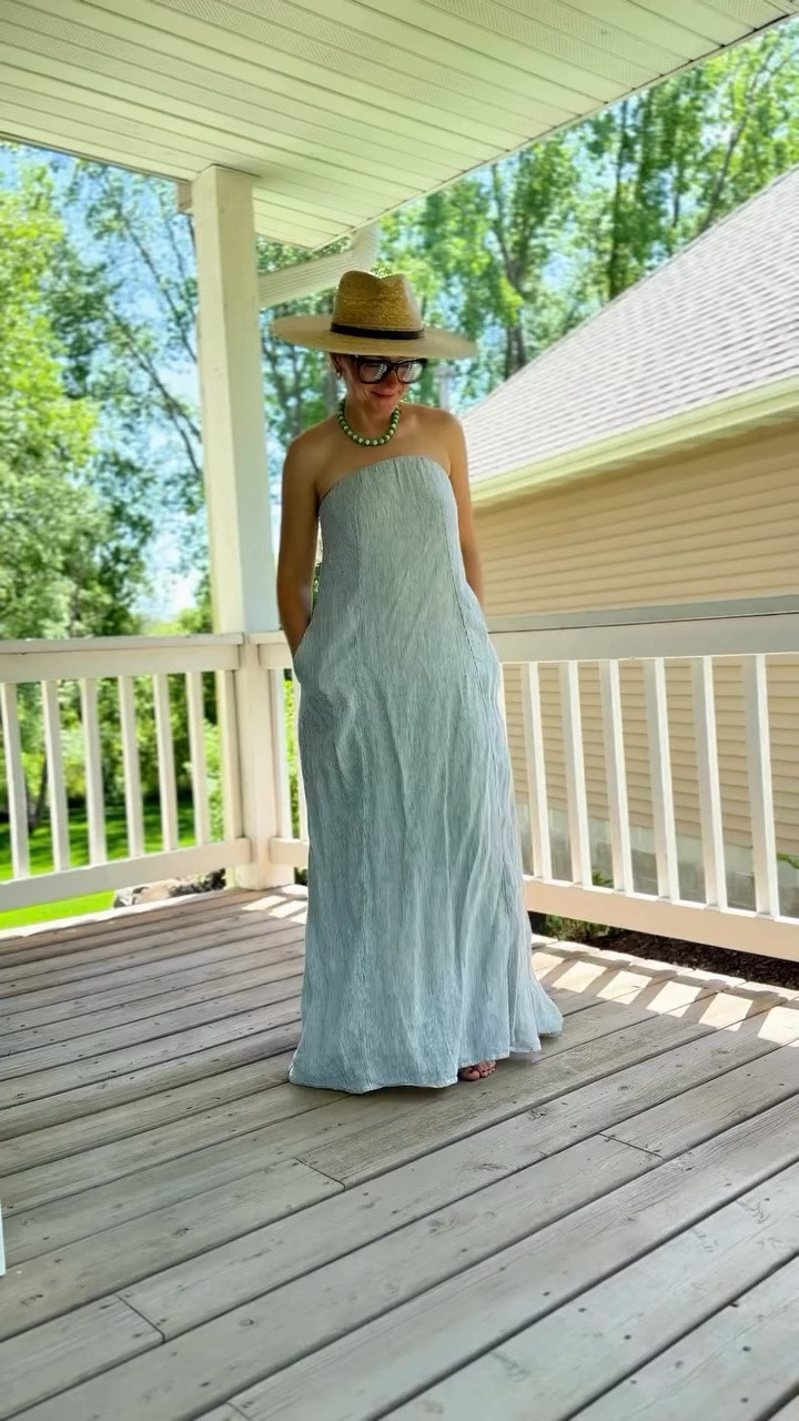 I’ve owned this dress for a couple years and it continues to be a favorite! Comment “link” and I’ll DM you with it 🩵