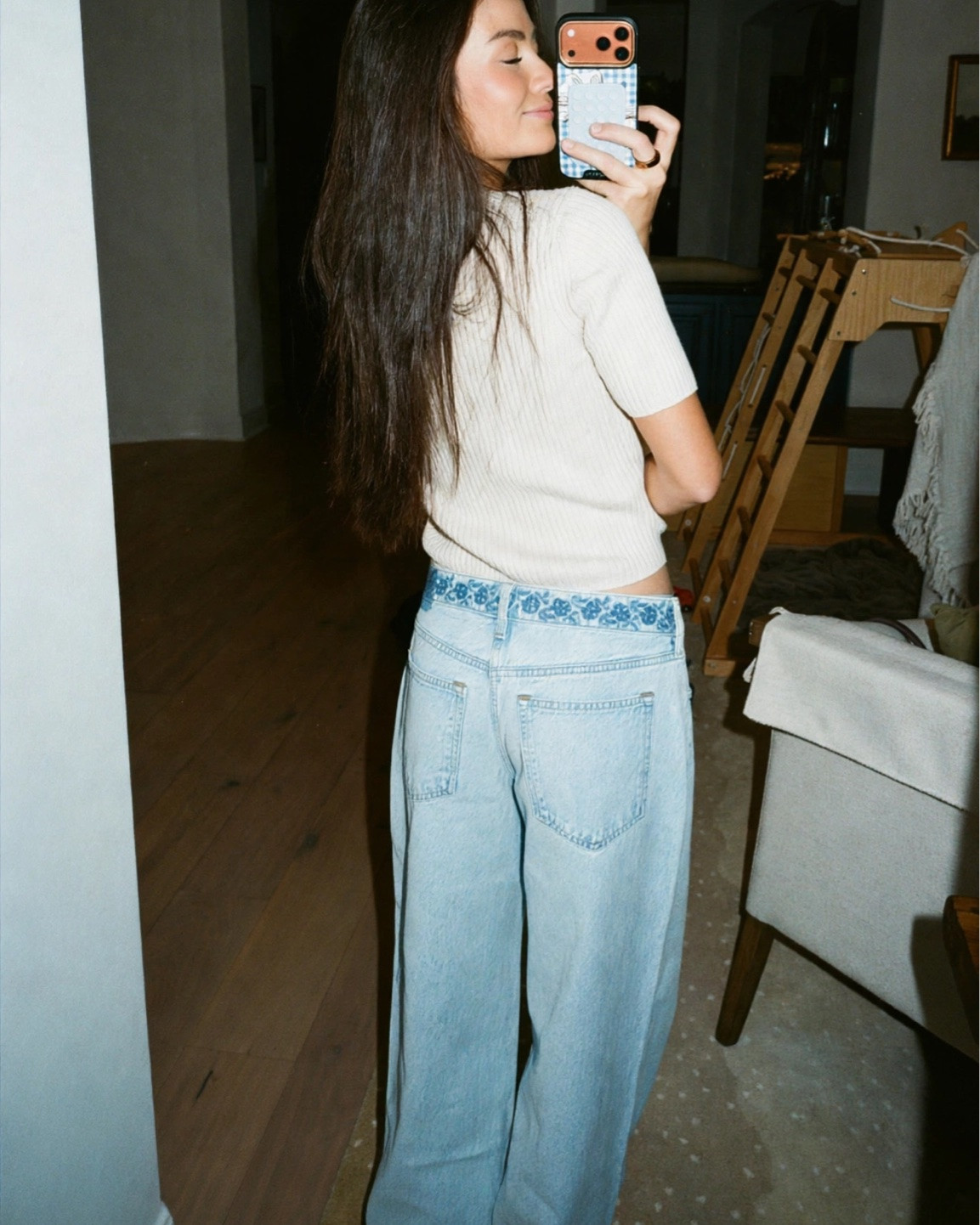 The cutest Abercrombie jeans… $25 off this weekend ♥️