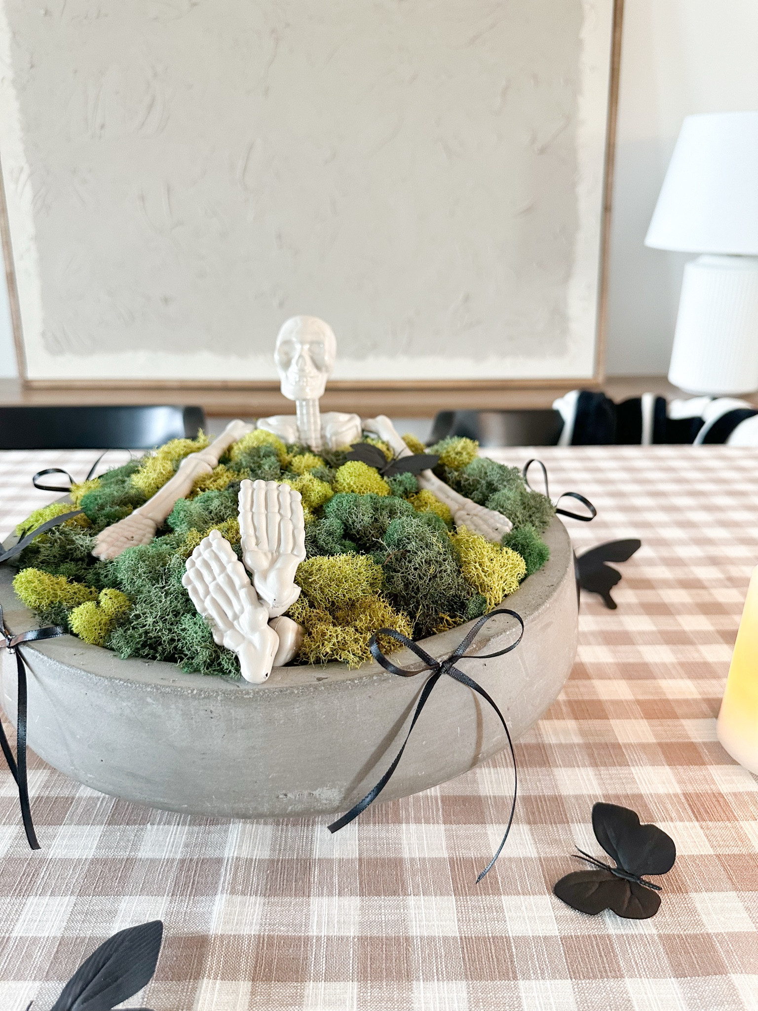 DIY Spooky Moss Bowl

Halloween decor / Halloween home / Halloween diy / Halloween crafts / table decor / moss bowl / home decor / fall decorr

#LTKSeasonal #LTKHome #LTKHalloween