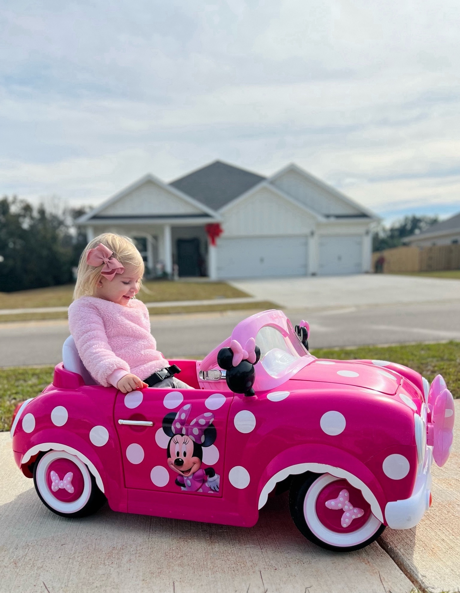 Adorable minnie mouse electric ride on car 💗
disney finds/ disney toys/ minnie mouse/ ride on toys/ walmart toys/ gift guide toddler/ gift ideas for girls  

#LTKfindsunder100 #LTKkids #LTKGiftGuide