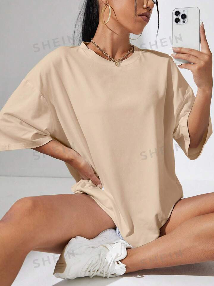 Übergroßes T-Shirt mit einfarbig Drop Shoulder | SHEIN