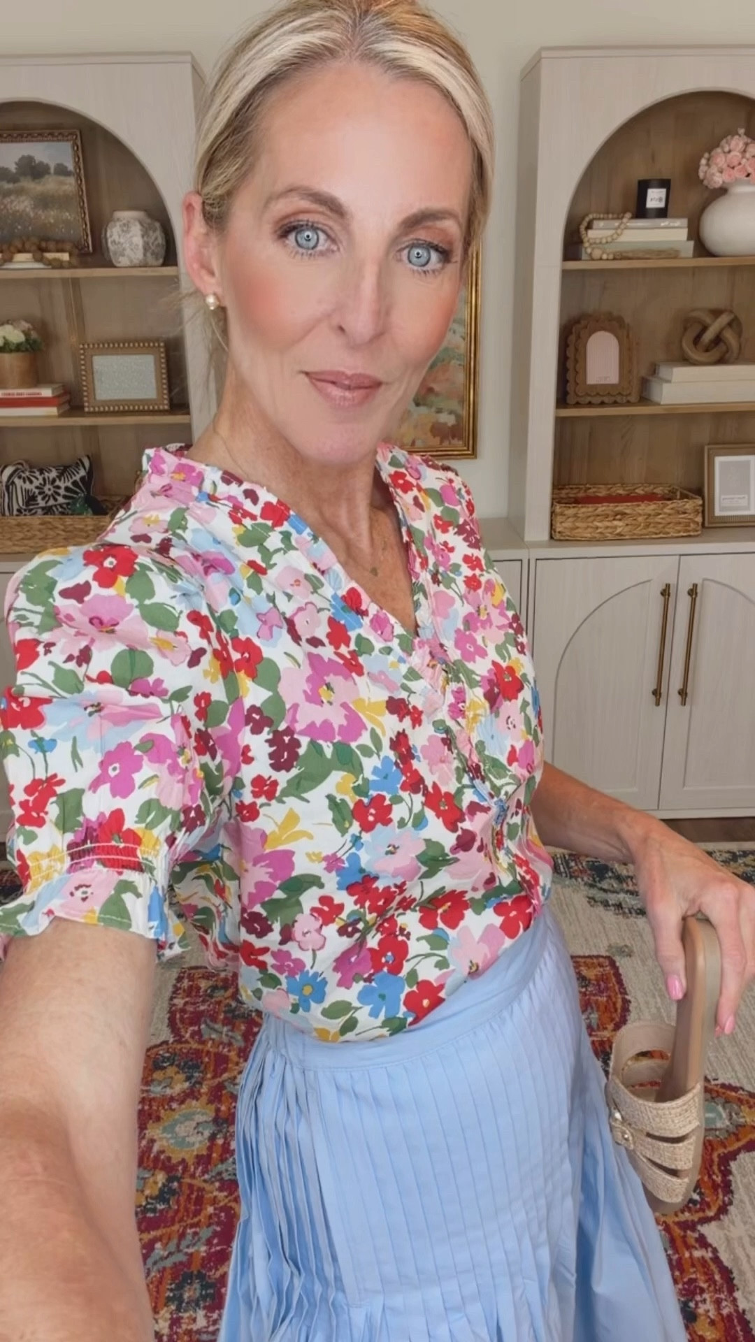 In love with this floral J.Crew factory top that is on sale. I paired it with a Walmart skirt. The perfect look for a date night School work and more  