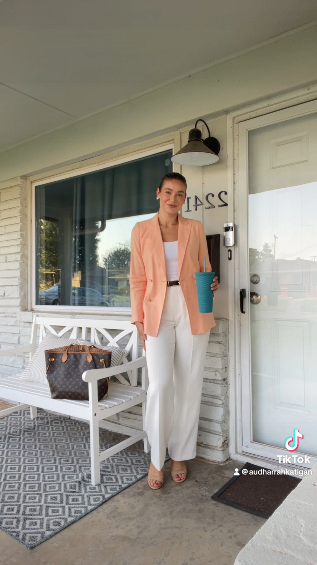 This peach blazer >> 🍑 

#LTKSaleAlert