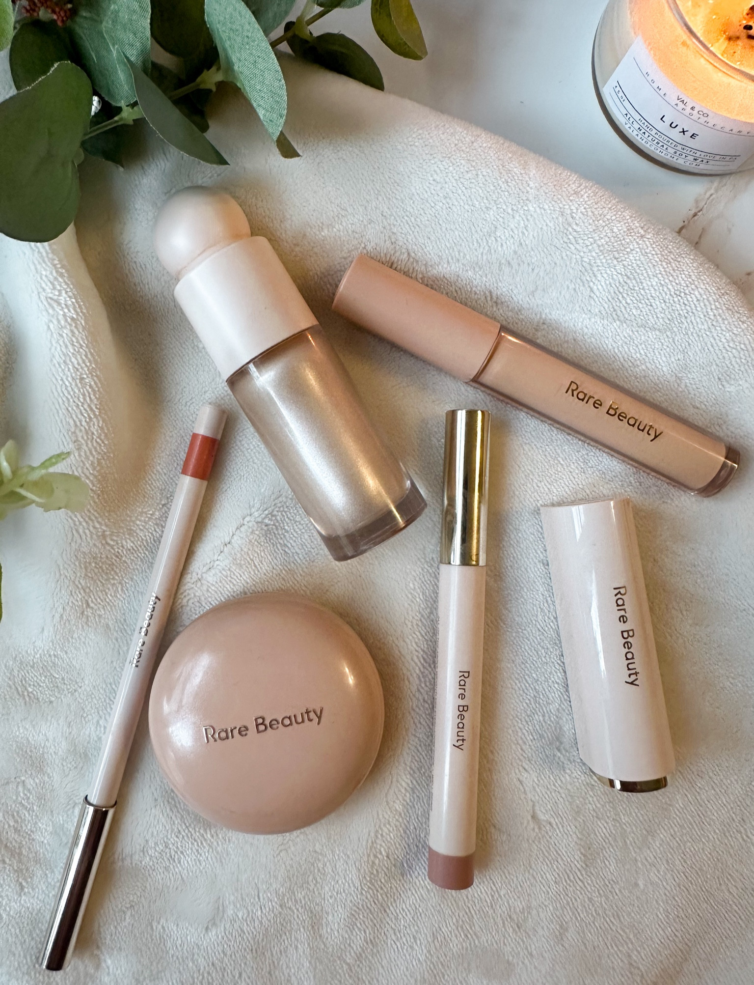 My entire make up routine is basically just Rare Beauty. Here are some of my faves!! 

#LTKbeauty