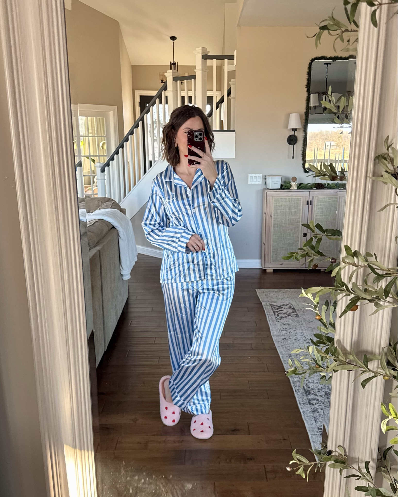 Valentine’s Day pajamas + slippers! 

#LTKSeasonal #LTKFindsUnder50 #LTKSaleAlert