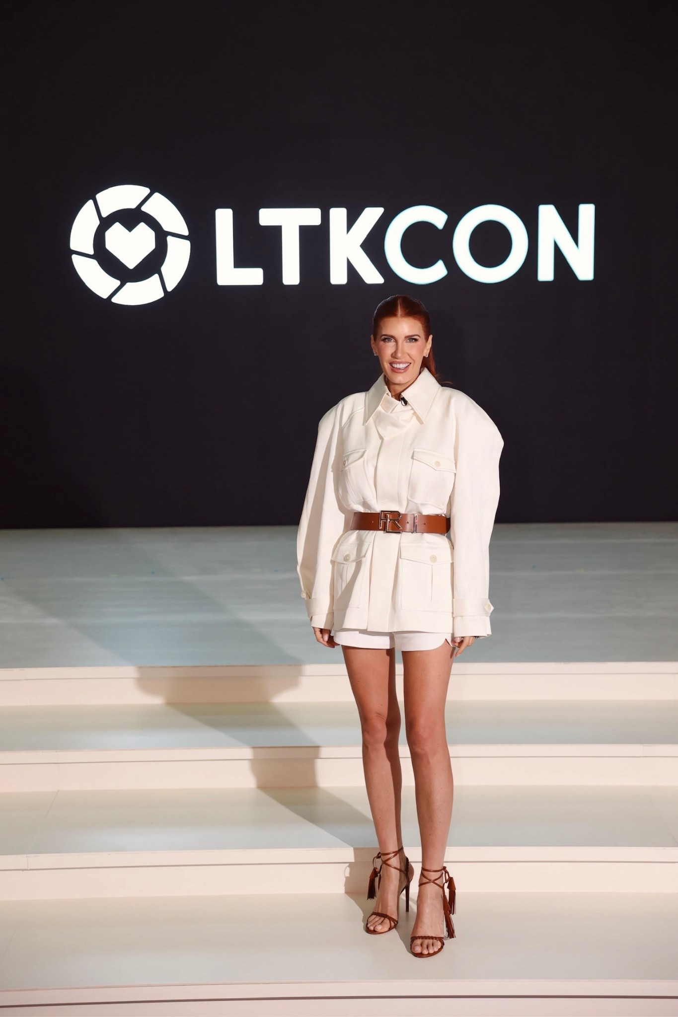 MainStage never looked so good! 🔥🤍

#LTKWorkwear #LTKCon