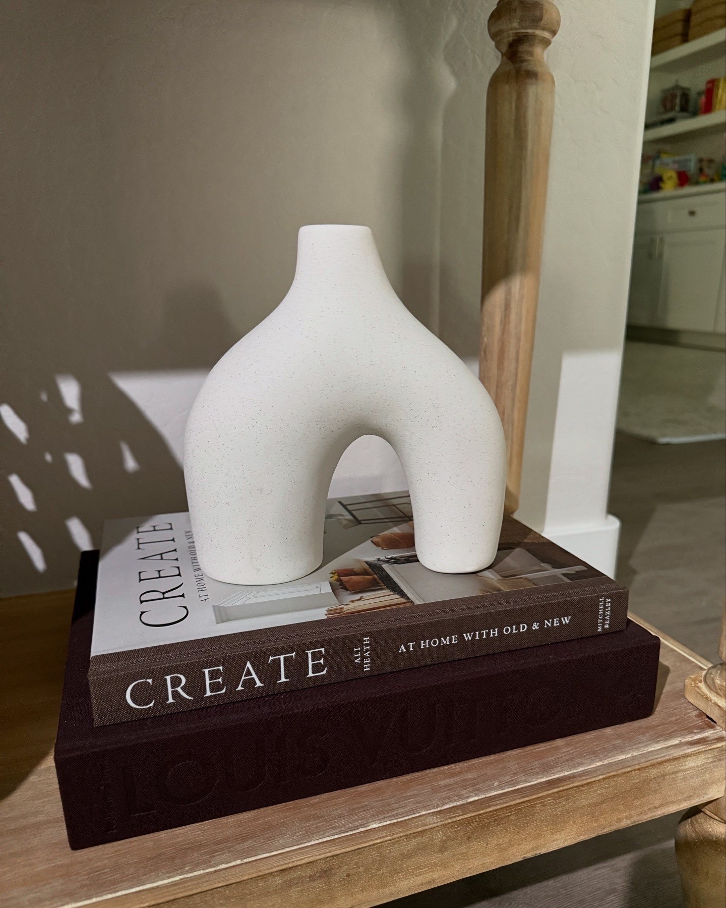 All from Amazon! These books help me create a polished look with minimal effort.
#AmazonHome #ConsoleTableBooks #NeutralDecorBooks #InteriorInspo #ShelfDecor

#LTKHome