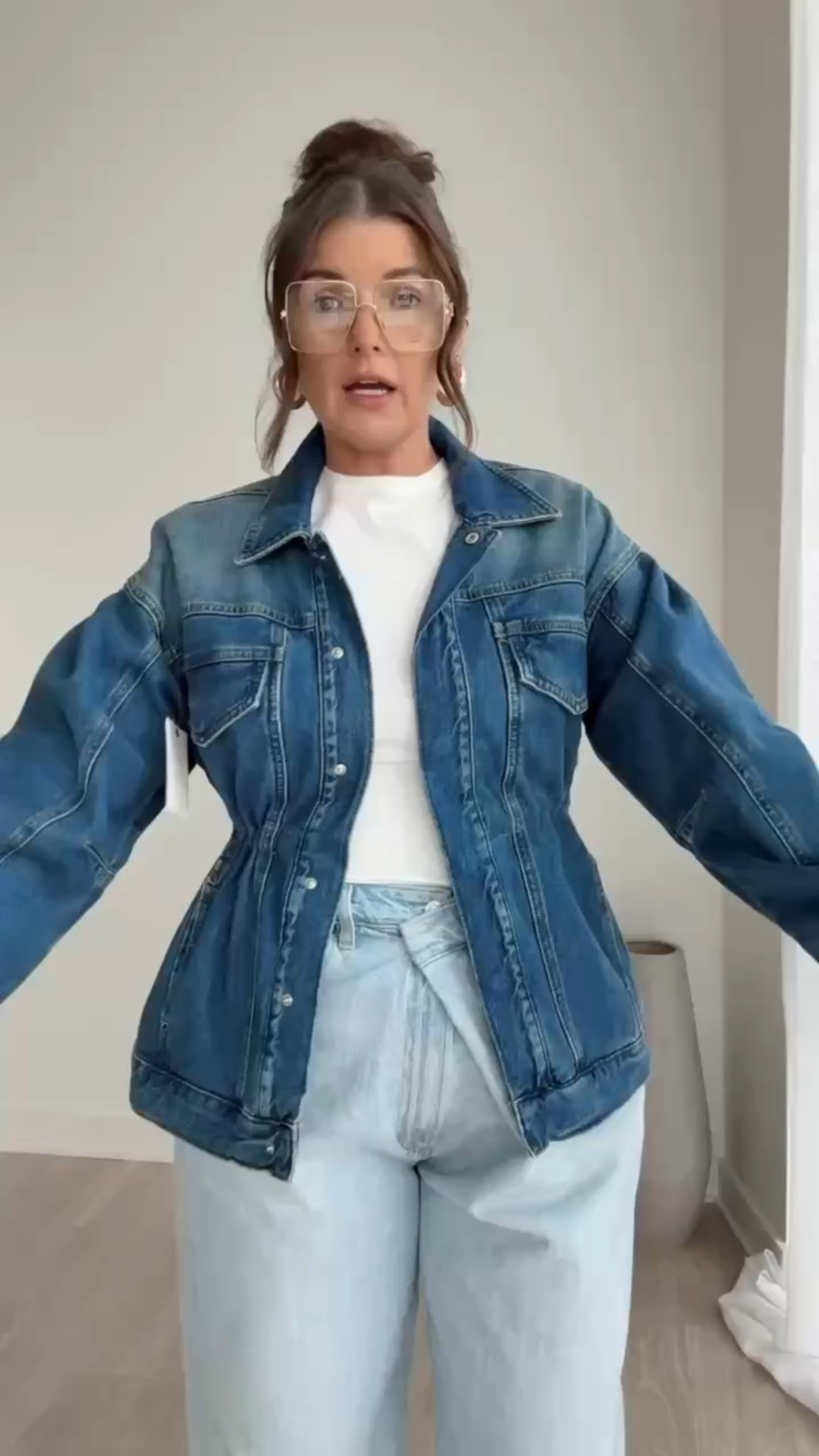 Denim jackett

#LTKSeasonal #LTKGiftGuide