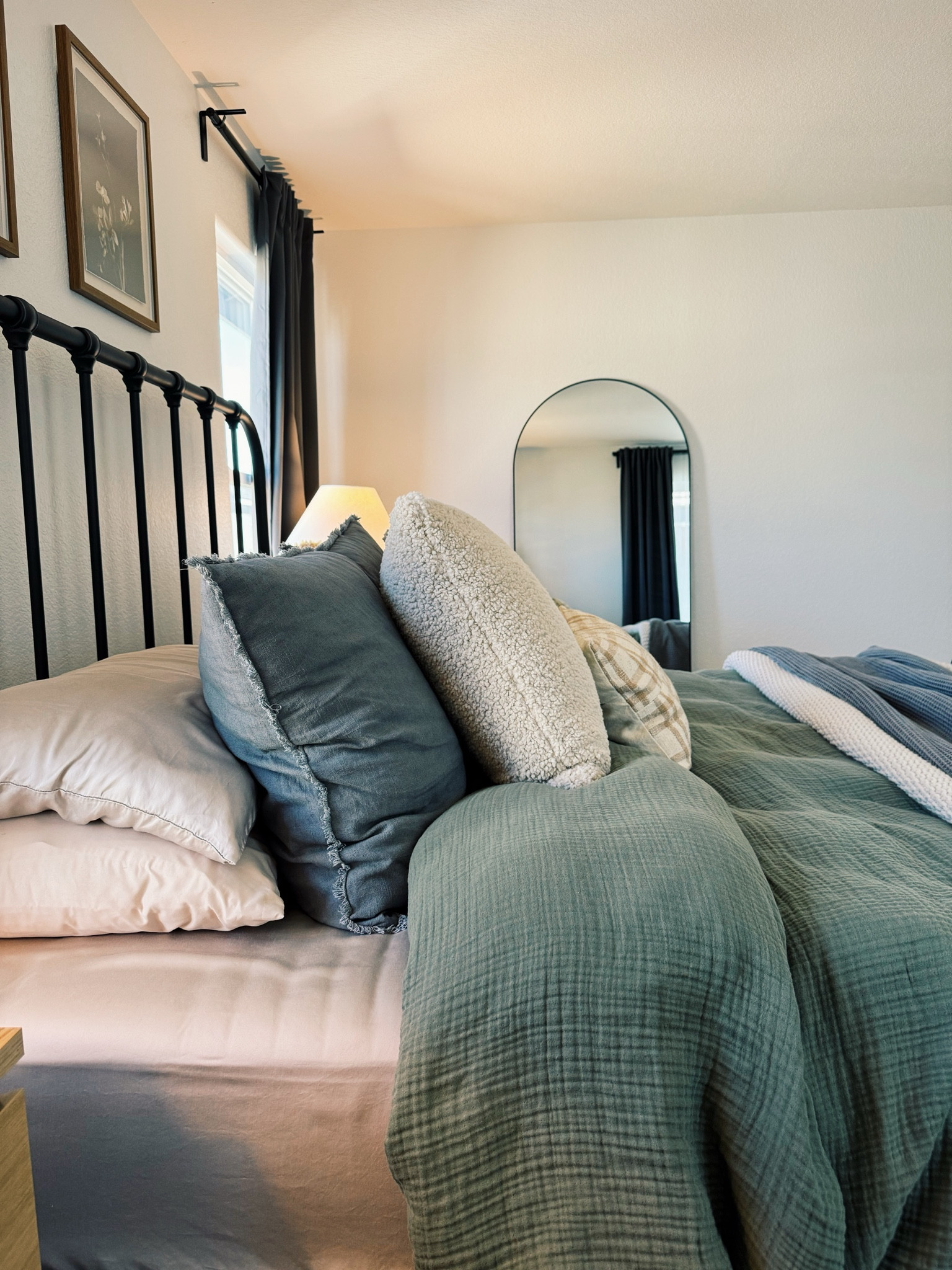 Spring Bedding 🪴 

#LTKSeasonal #LTKSpringSale #LTKhome