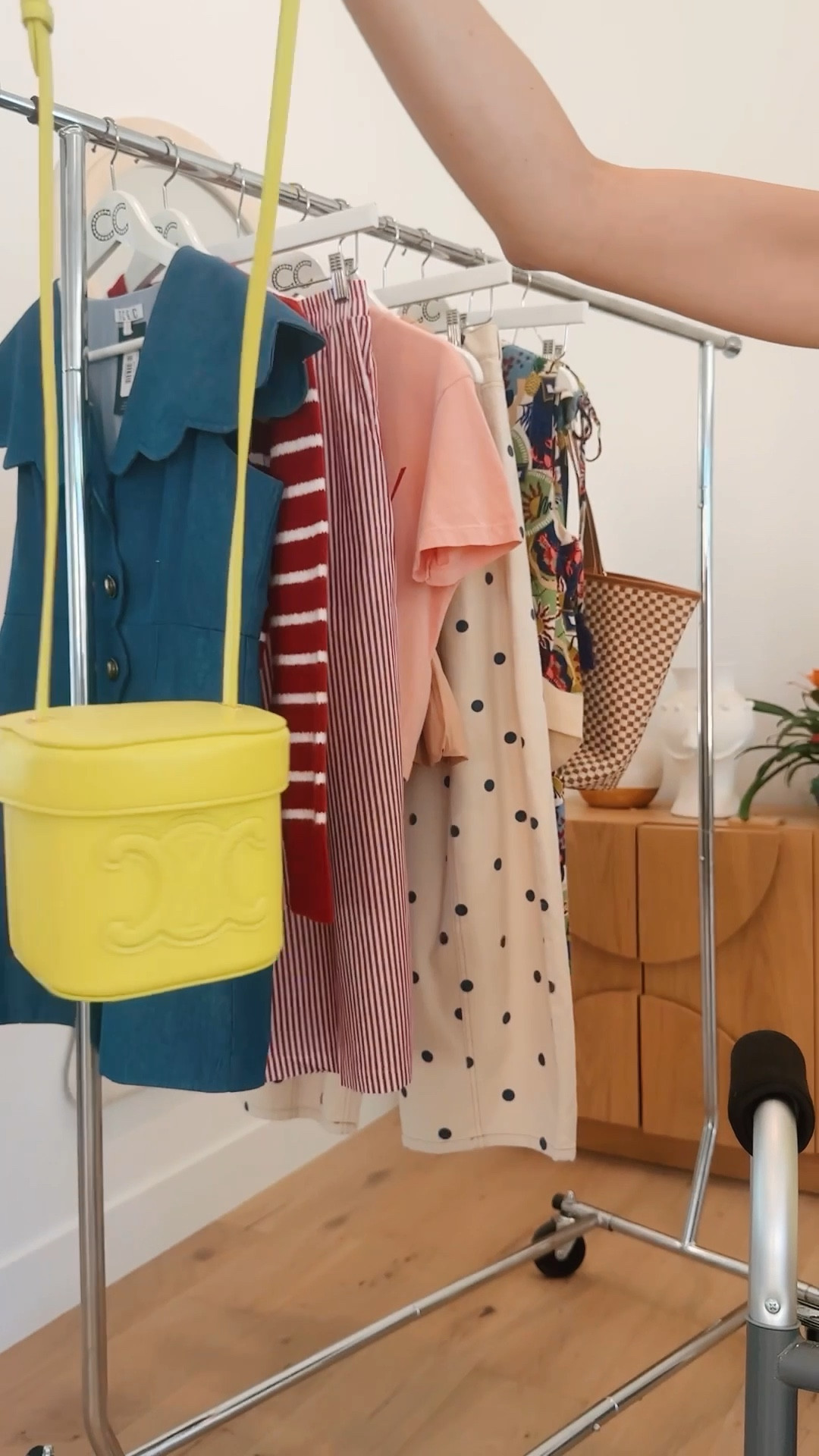 I may be sidelined with a broken pelvis 🩼, but you can still rock my newest summer capsule wardrobe!
This is my trademark formula in action: a high-low mix of pieces that work hard and wear well—like $6 earrings paired with Celine sunglasses 😎.
And yes, mixing prints is part of the plan—think Farm Rio-inspired florals, polka dots, and stripes that play nicely together, no matter the combo. Bold’s the new basic.
#ClosetChoreography #CapsuleWardrobe #SummerStyleEdit #HighLowFashion #PrintMixing #FarmRioVibes #StyleOver40

#LTKStyleTip #LTKOver40 #LTKSeasonal