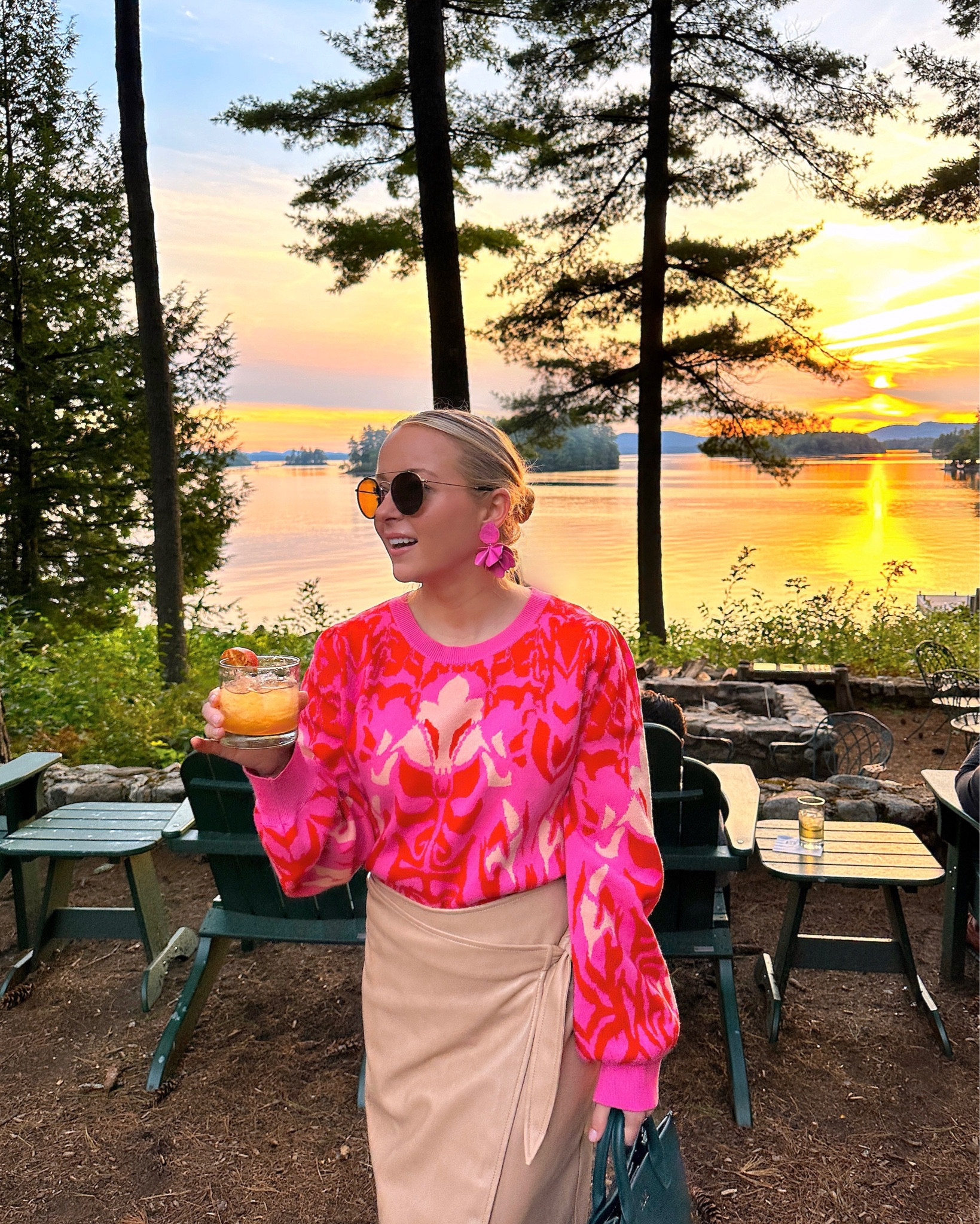 Softest pink sweater (code: AMY15) and a faux leather skirt while in Maine this week 🌅 #sweater #fauxleather #brownskirt #tanskirt #fallstyle 

#LTKitbag #LTKSeasonal #LTKtravel