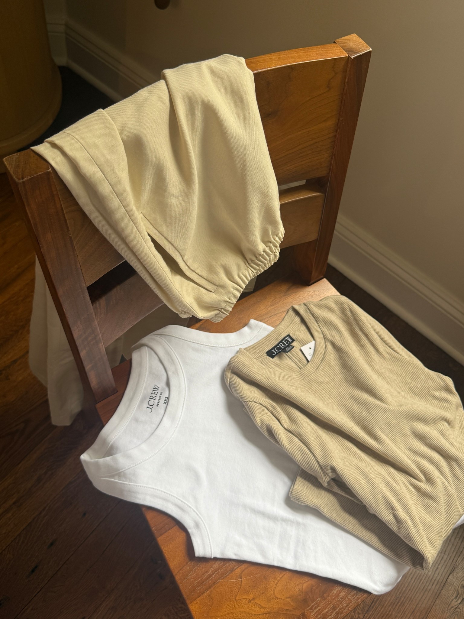 J.Crew basics for summer!!! 

Tank and long sleeve - xxs 
Linen pants - xs (run large) 