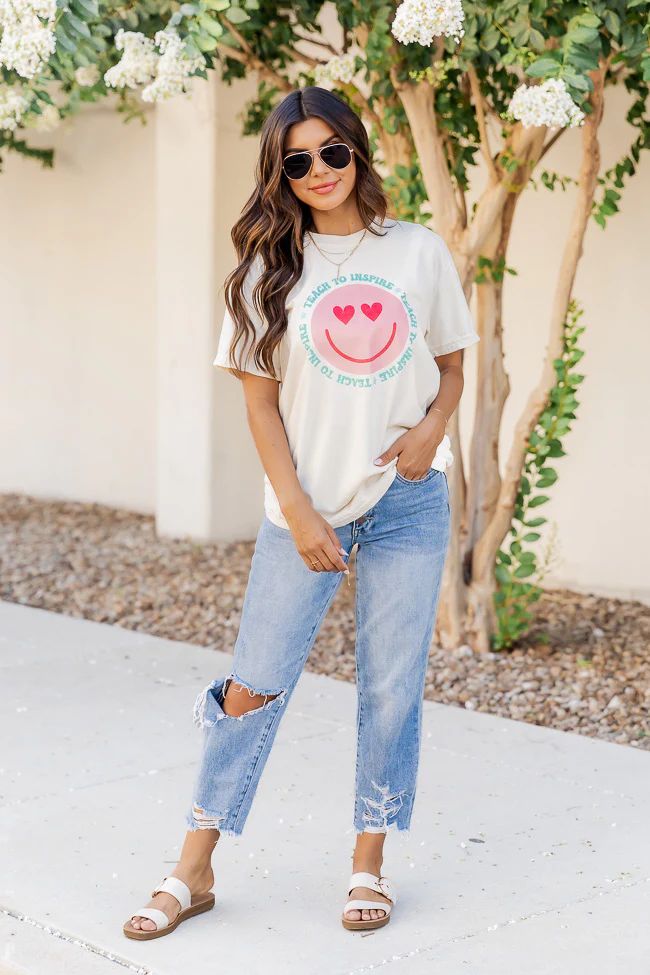 Teach To Inspire Smiley Ivory Graphic Tee | Pink Lily