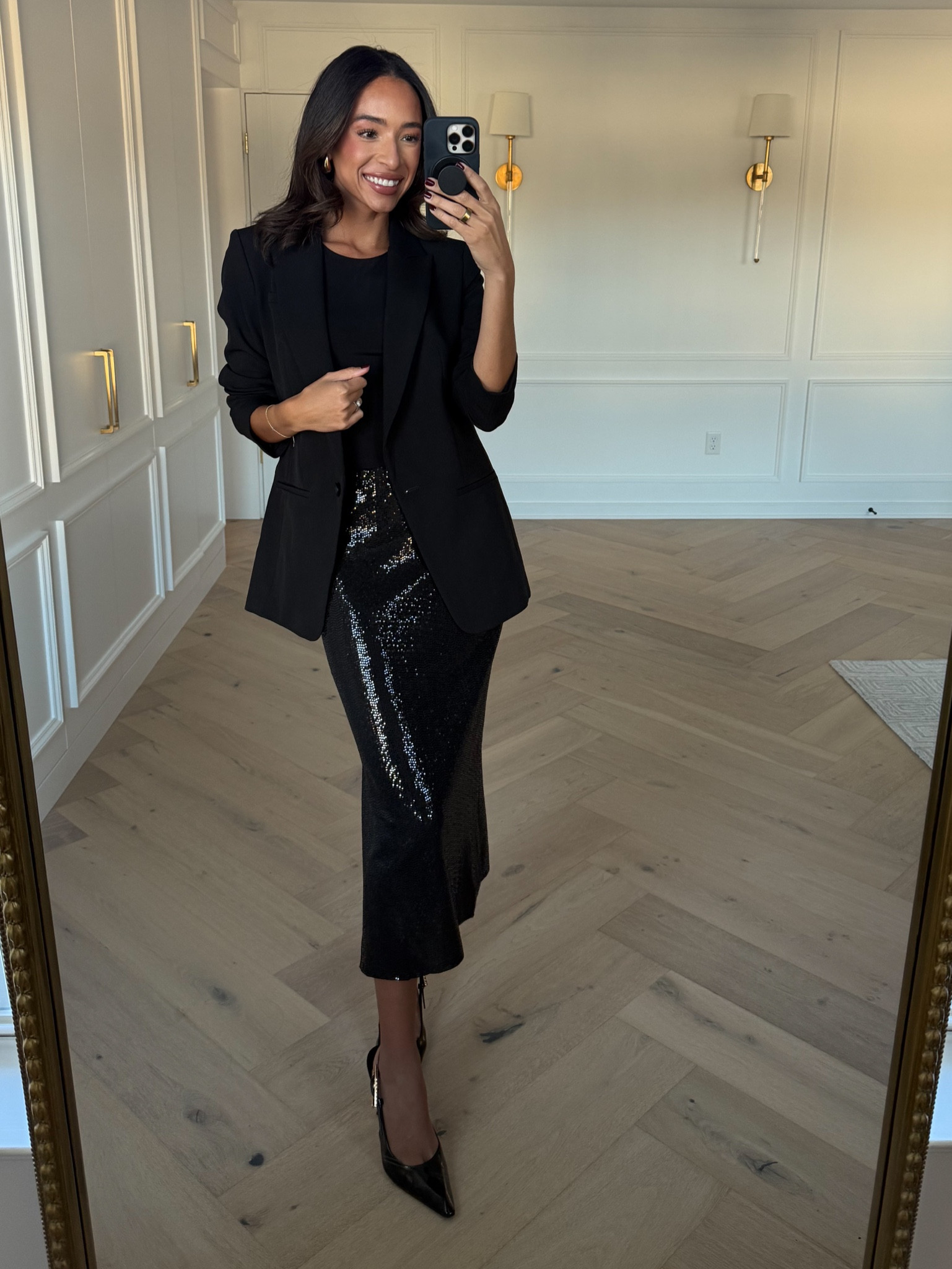 @Express is 40-60% off all items! Wearing size small blazer and size XS sequin midi skirt #ExpressPartner #ExpressLove


Workwear
Work outfit 
Office outfit
Holiday outfit
Christmas outfit 
Party outfit 

#LTKSaleAlert #LTKStyleTip #LTKHoliday