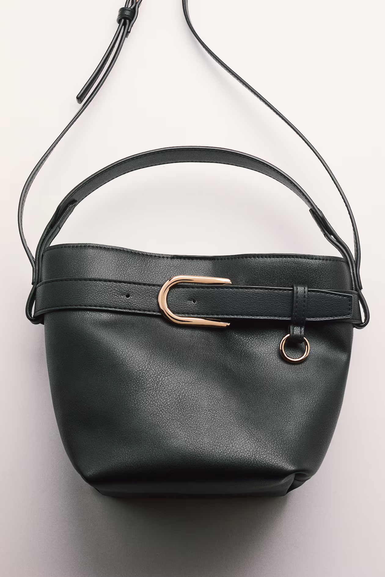 Crossbody Bucket Bag | H&M (US + CA)