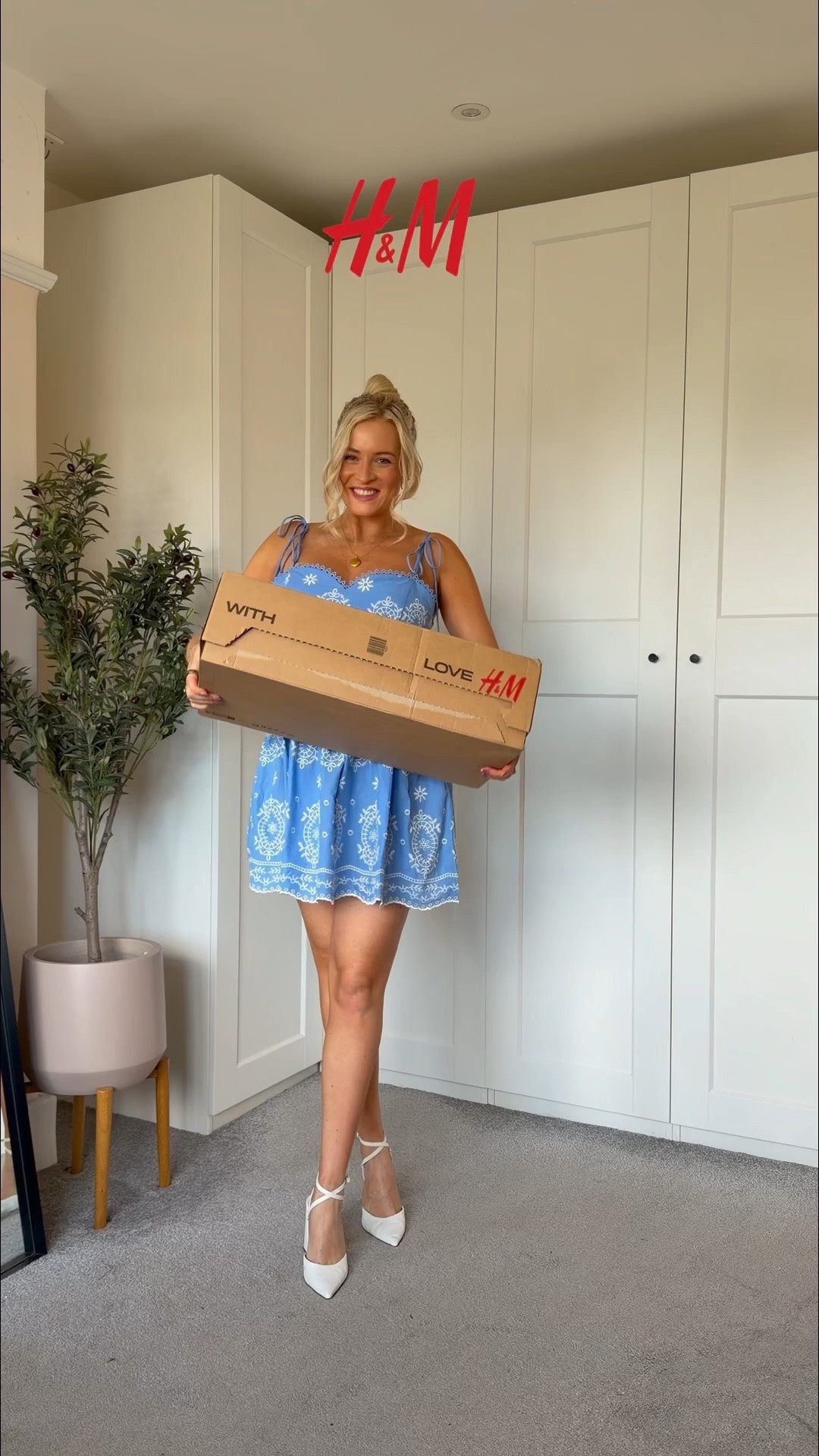 H&M is actually soooo good right now!!! 🌸🌞🌴 there is up to 30% off until the morning so such a good time to shop! 

Hm new in, spring dresses, bump friendly outfits, wedding guest dress, casual outfit 

#LTKuk #LTKspring #LTKdresses