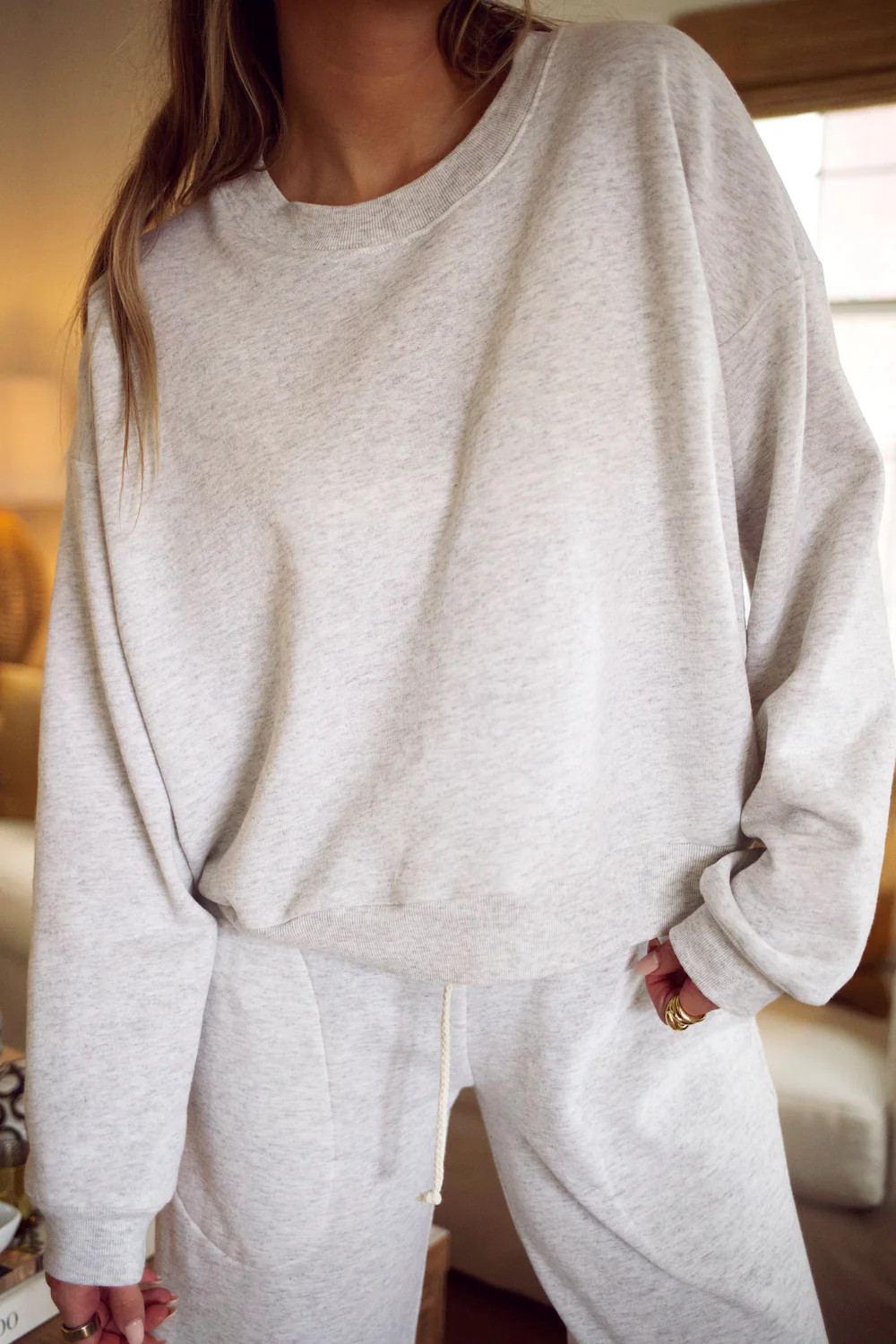Mid-length Crewneck Sweatshirt - Heather Gray | How Do You Wear That
