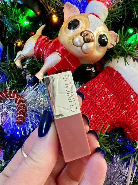 Day one of my Christmas advent calendar & we have Clinique lipstick in the shade Bare Pop! 


Beauty, makeup, over 40, M&S, Marks & Spencer, U.K. blogger. 



#LTKbeauty #LTKHoliday #LTKeurope