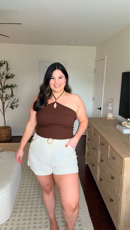 Midsize @walmartfashion haul! These linen shorts are all around amazzzzzing! They are the perfect fit, perfect length, & I love the paper bag waist!

Tank  - large 
Linen shorts - xl 

#walmartpartner #walmartfashion

Walmart fashion, Walmart, summer fashion, summer outfit, summer dress, linen shorts, affordable fashion 



#LTKStyleTip #LTKxWalmart #LTKMidsize