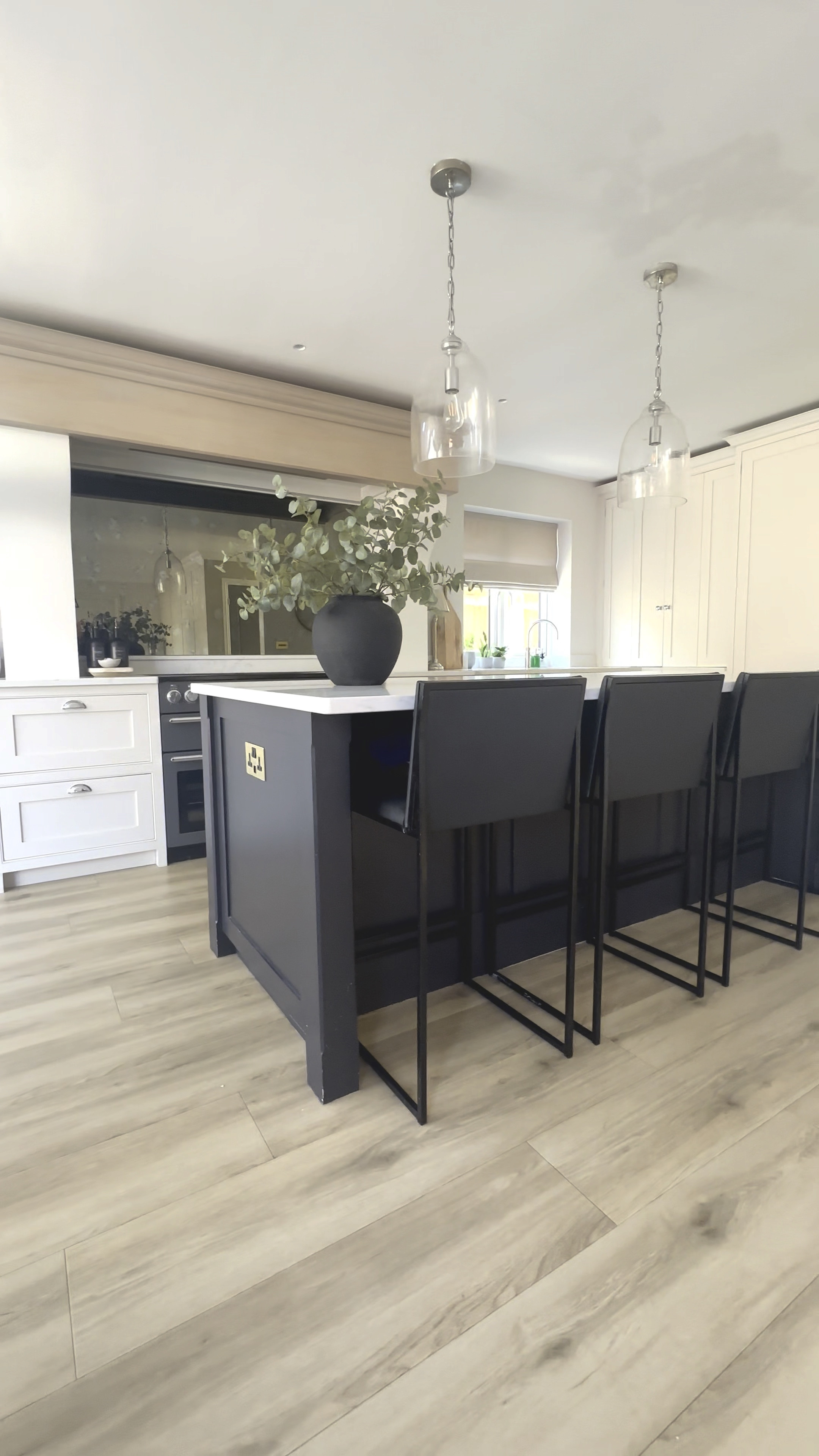 AD / PHILIP BARSTOOL / JADE BLACK LEATHER 

Philip is a contemporary bar stool, with a backrest, that combines comfort with Scandinavian design. Adding a modern twist to my classic bespoke kitchen. 

#LTKhome
