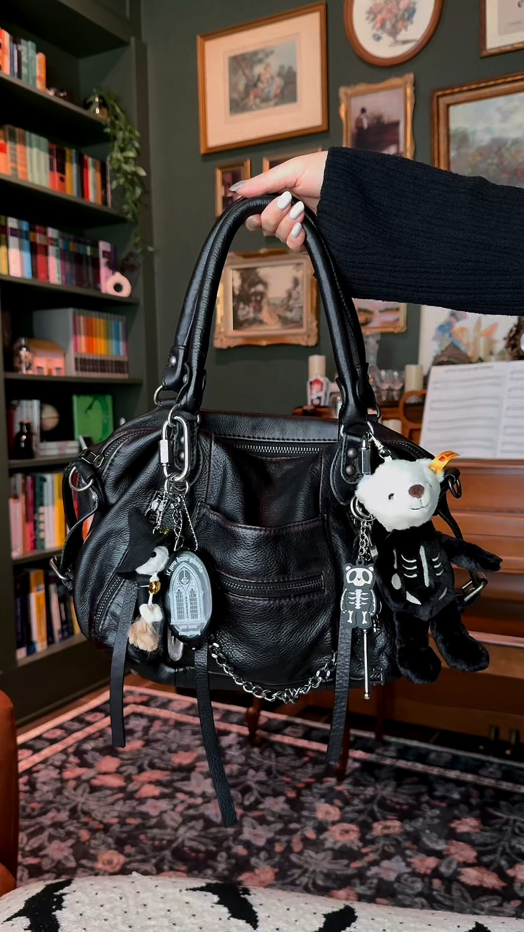 One of Fave daily bags! 🖤 

#LTKStyleTip #LTKItBag