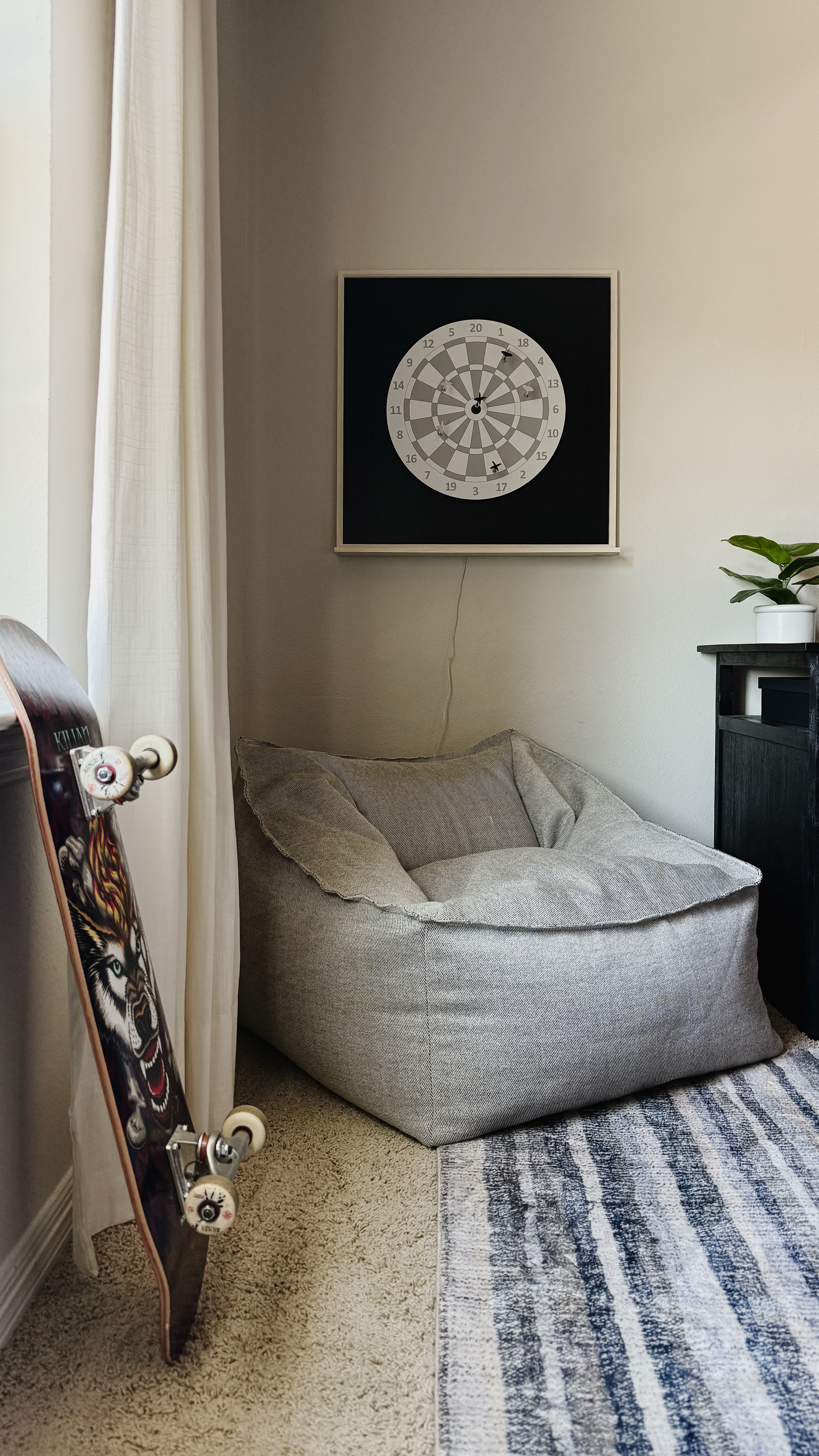 Sam’s new black gaming desk, bean bag lounge chair, and magnetic dart board for his bedroom



#LTKHome #LTKKids