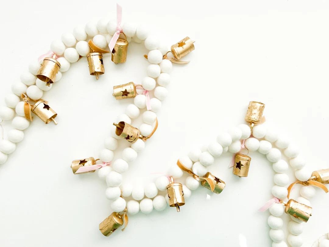 Simple Rustic Star Bell Felt Ball Garland With Velvet Ribbon - Etsy | Etsy (US)