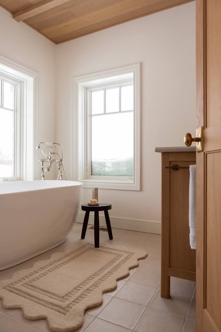 Cozy bathroom layers  

#LTKcanada #LTKcasa