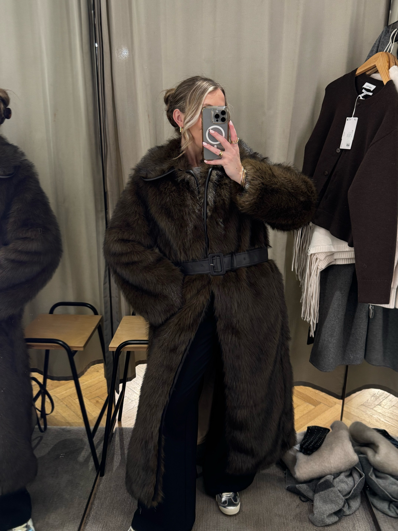 Long faux fur coat 🤎🐻 

Brown fur coat, long faux fur coat 


#LTKuk #LTKstyletip #LTKwinter