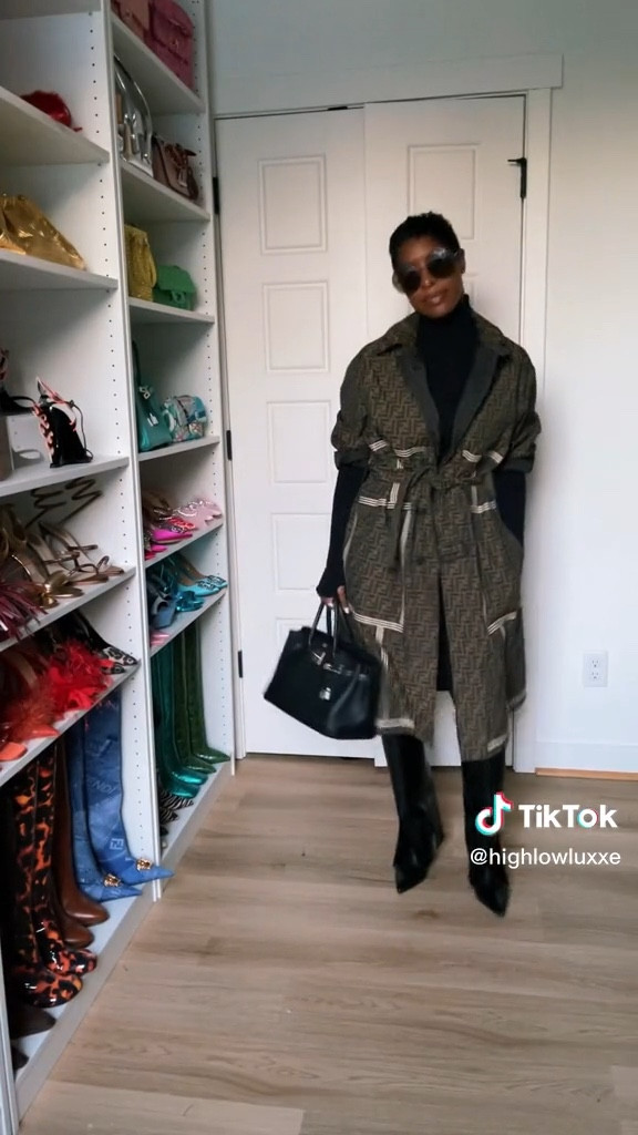 #OOTD #TrenchCoat #RainCoat shop the look below!

#LTKstyletip #LTKSeasonal #LTKfit