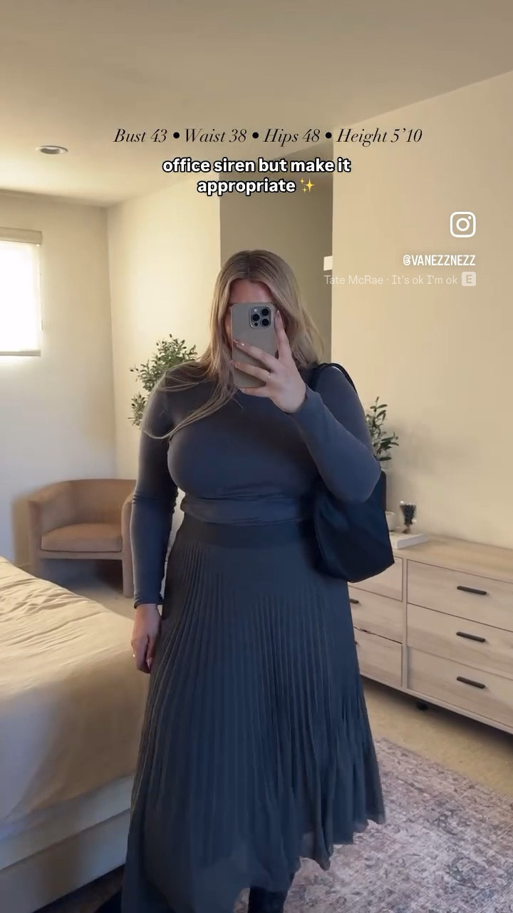 wearing xl i’m top and bottom :) 

#LTKMidsize #LTKWorkwear #LTKStyleTip