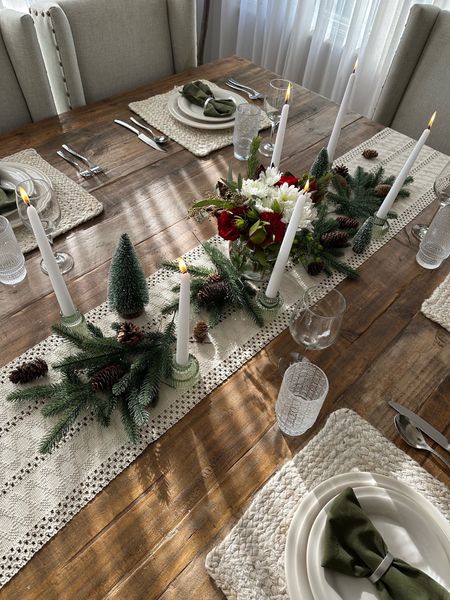 Christmas table setting 🎄 #table #tablesetting #christmastable 

#LTKHoliday #LTKfindsunder50 #LTKSeasonal