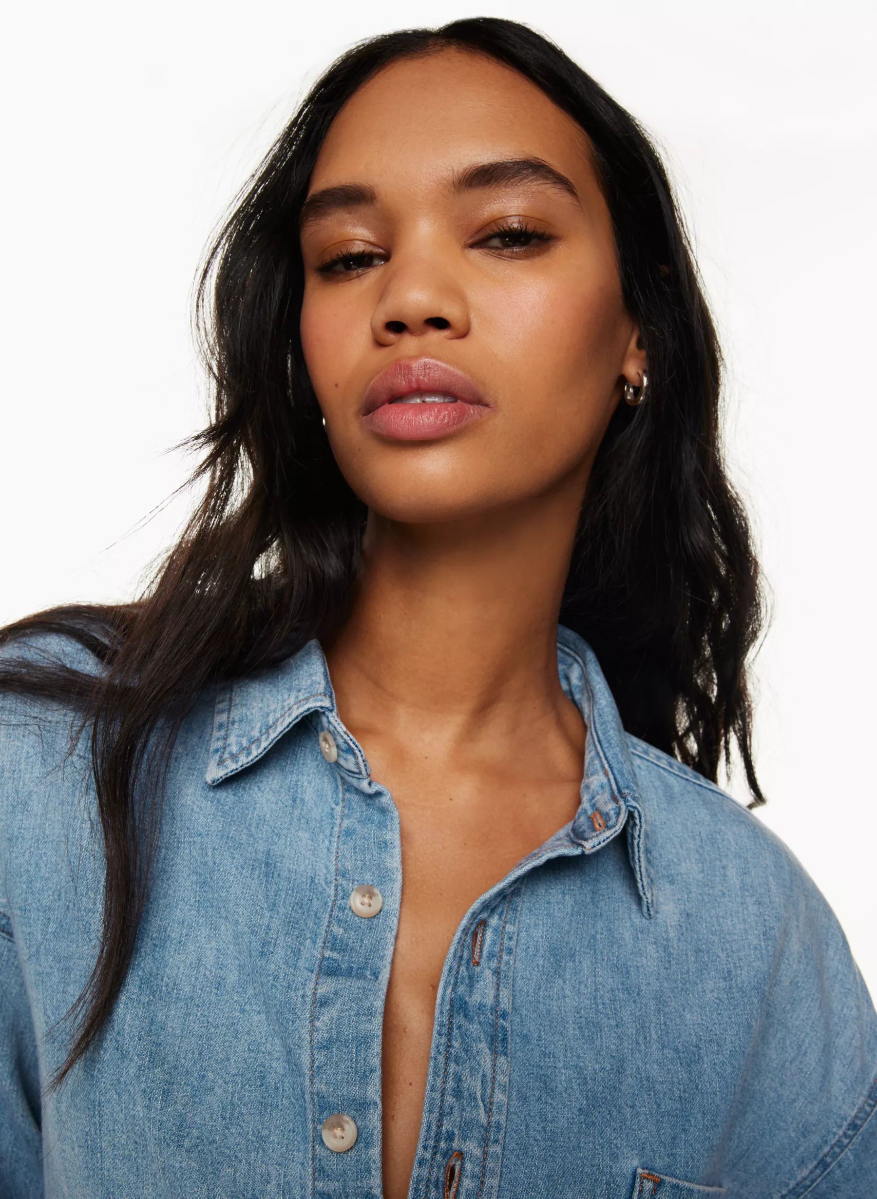 THE '80S COMFY DENIM SHIRT | Aritzia