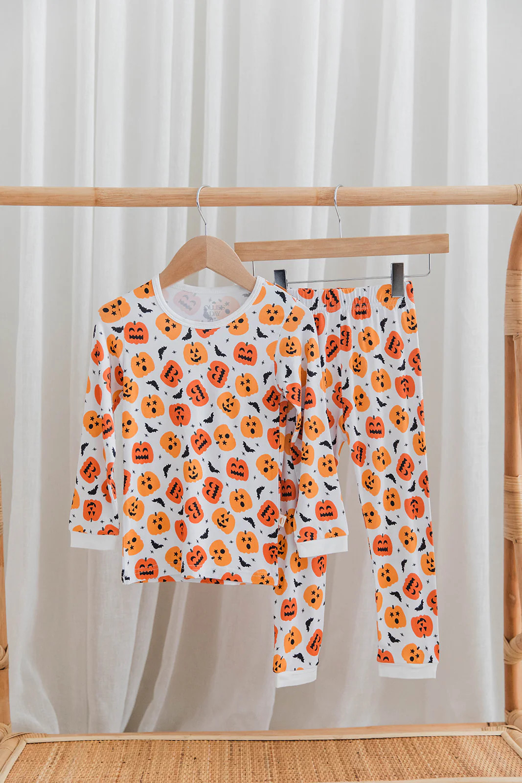 Toddler Two-Piece Loungewear Set – Halloween Bats & Pumpkins Print | Ollie's Day