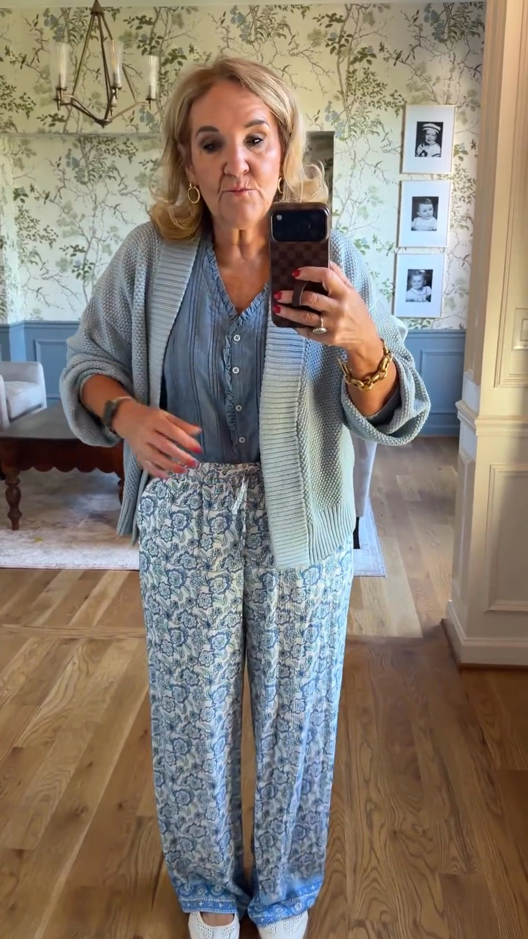 These floral pants are such a fun statement piece, and they’re even better paired with this soft chambray blouse and cozy cardigan for cooler mornings. An easy outfit that feels polished, comfortable, and perfect for transitioning into fall. Wearing a medium in the pants, small in the blouse, and medium in the sweater. Sneakers are true to size, and my earrings are from a sample sale.

💡 LTK MADE EASY
❤️ Heart = Support my posts
🔖 Save = Get sale & restock alerts
📋 Lists = Keep favorites organized
📲 Share = Send to yourself for later
💬 Comment = Ask me anything

#LTKootd #LTKSeasonal #LTKOver40