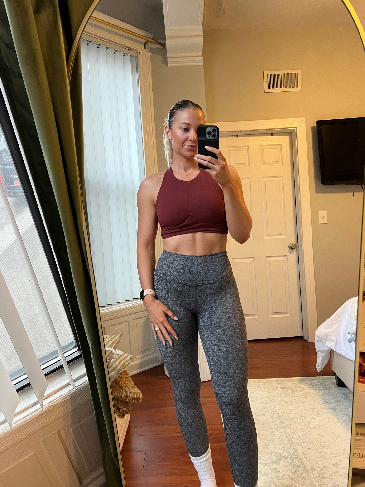 Gym outfit of the day 🩶

#LTKMostLoved #LTKfitness #LTKfindsunder100