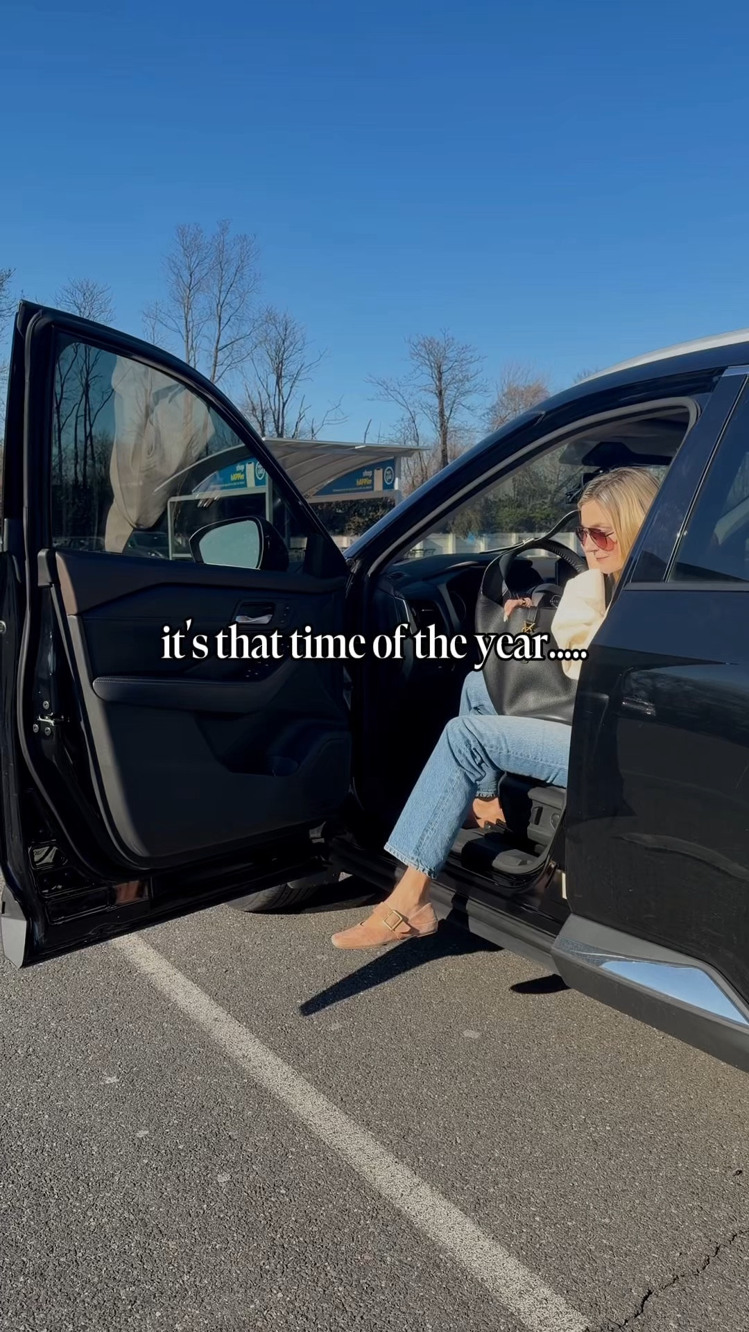 Girlllll if you've been standing in your closet every morning stressing about what to wear… That's the formula.

Light jacket + straight jeans + ballet flats.

I've literally been wearing this on repeat because spring weather is SO confusing and this just works every single time.

Jacket size S
Jeans size 26 regular 

Spring outfits 2026 • spring fashion • ballet flats outfit • spring ootd • everyday chic

#LTKootd #LTKstorytime #LTKgrwm