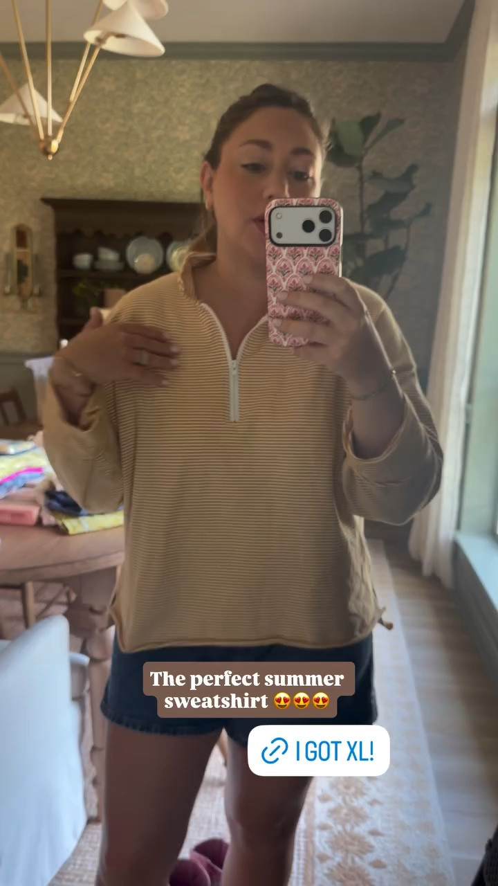 The perfect summer sweatshirt 😍😍😍